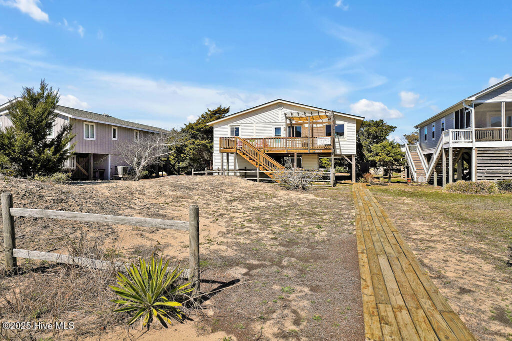 2021 W Dolphin Drive Property Photo 8