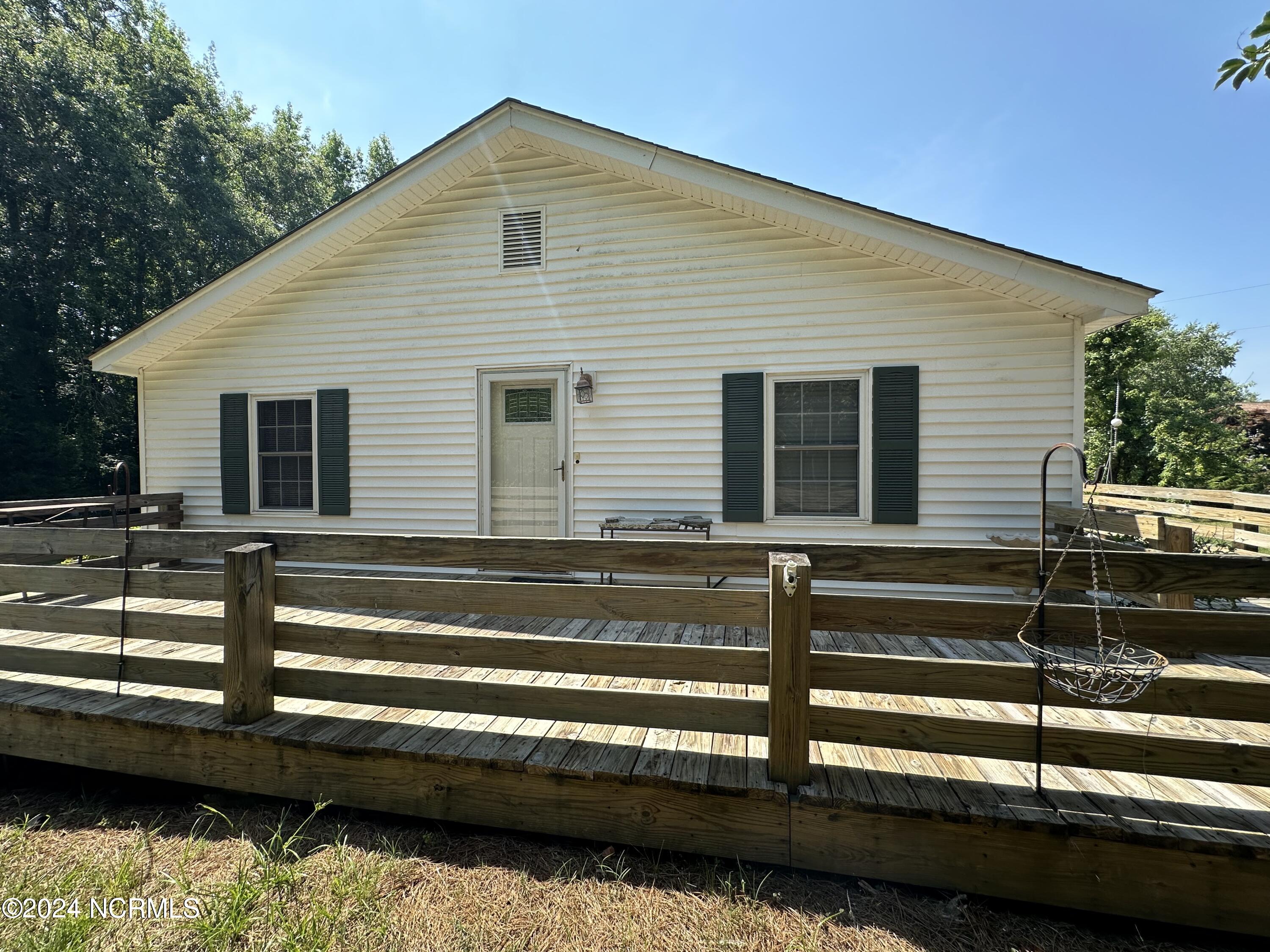 3947 Rountree Road Property Photo 3