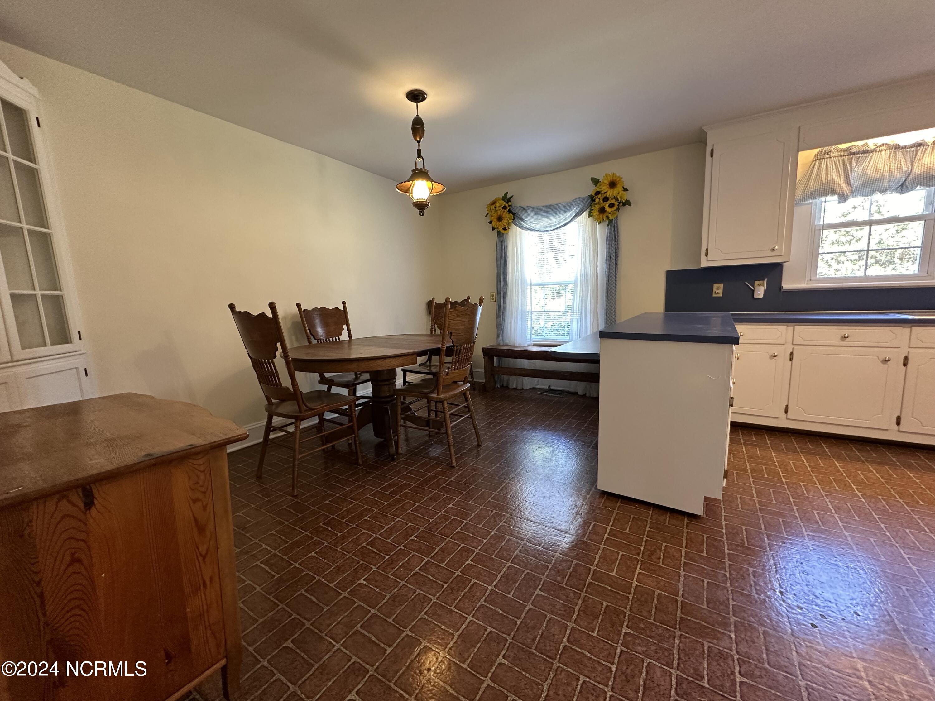 3947 Rountree Road Property Photo 14