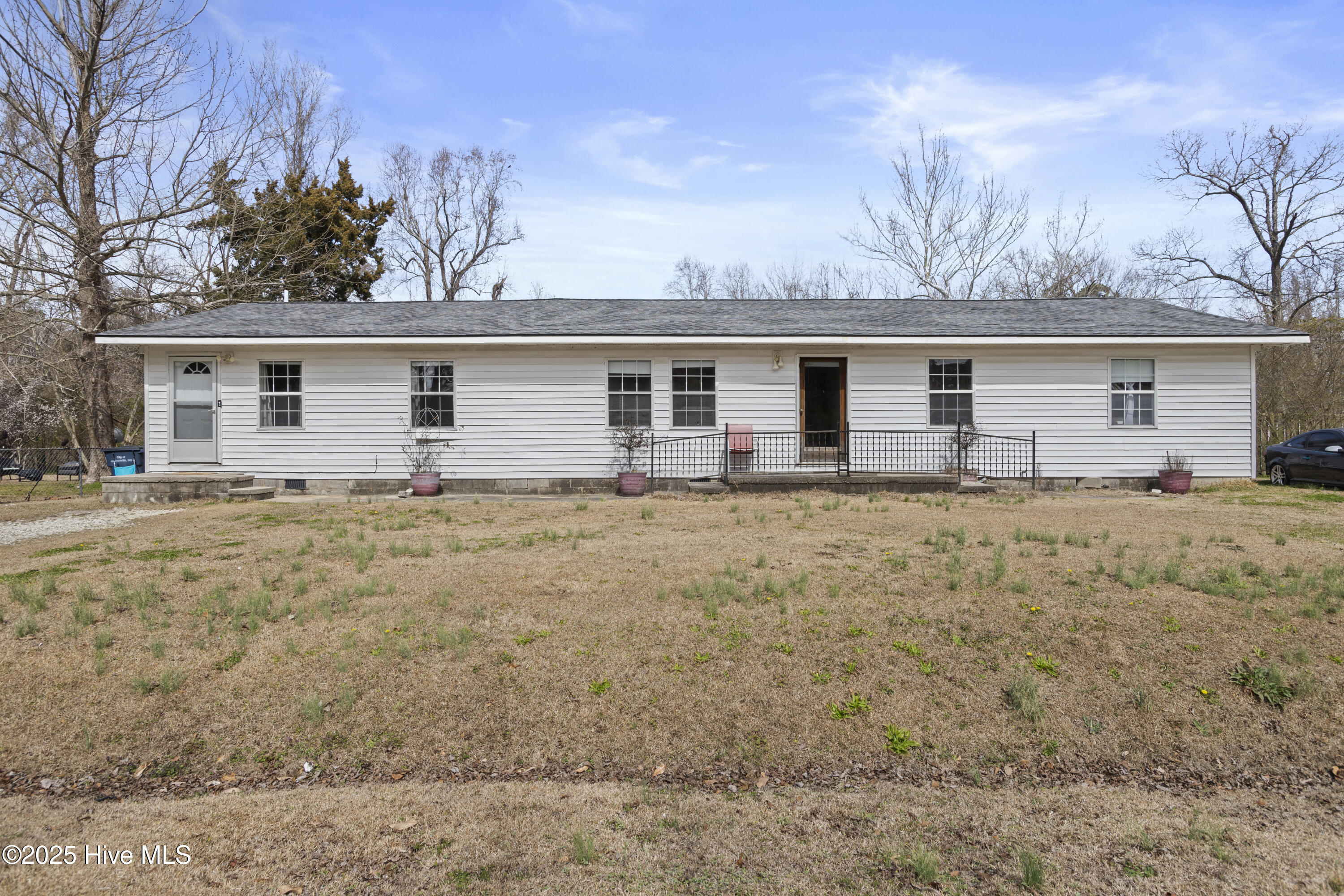 Collins Heights Real Estate Listings Main Image
