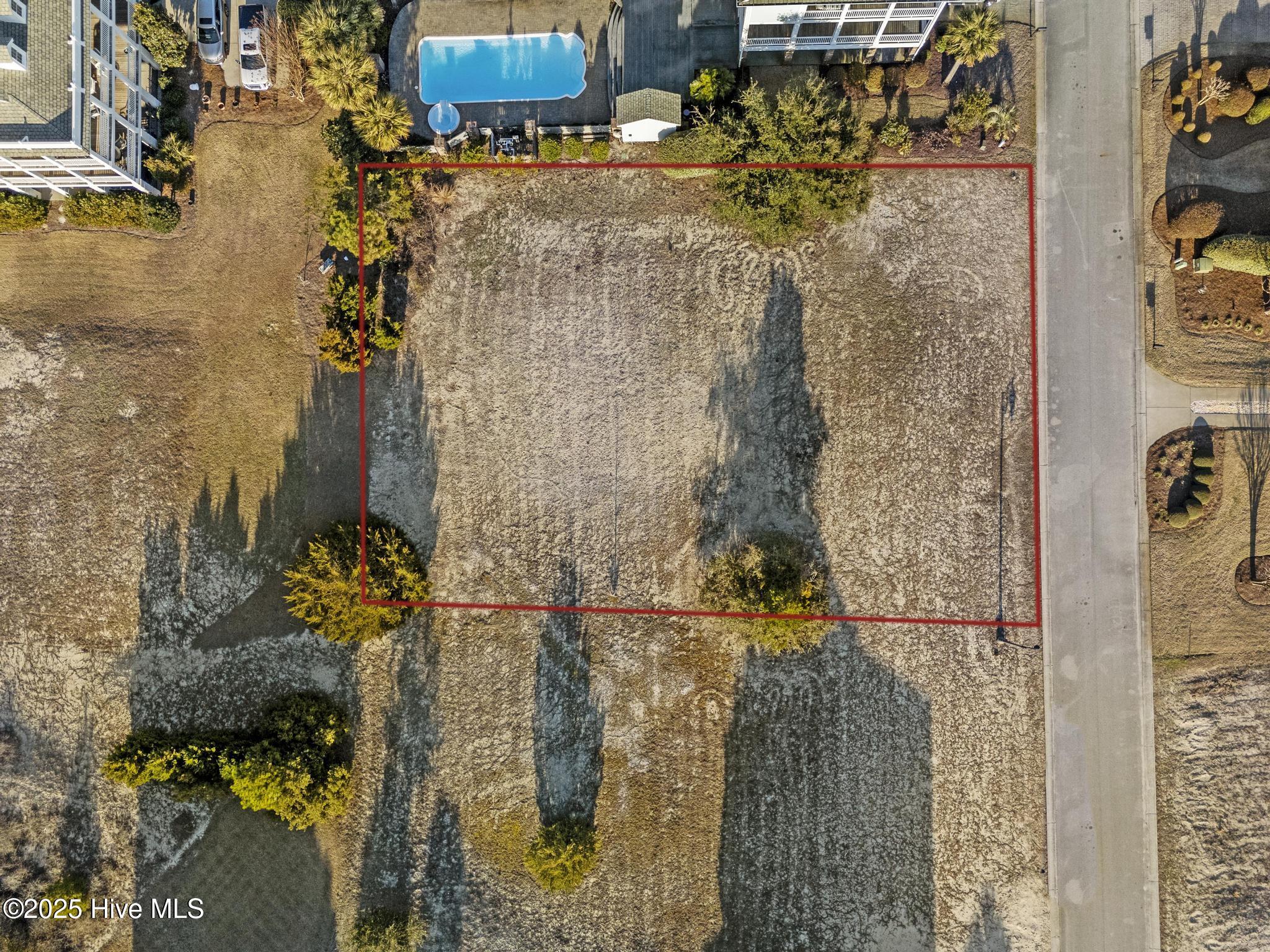 664 Augustine Avenue Property Photo 2