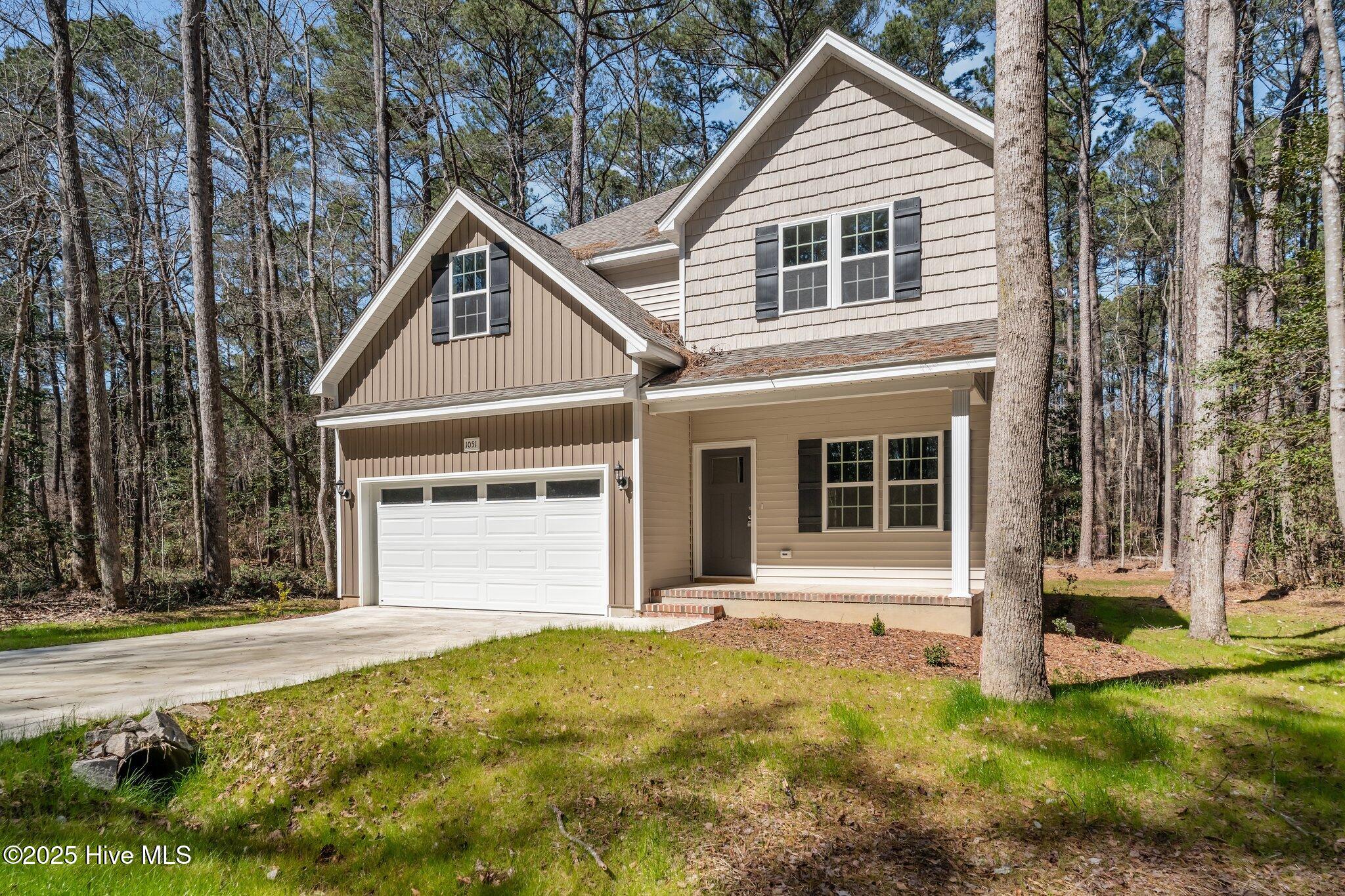 1051 Greenbriar Drive Property Photo 4