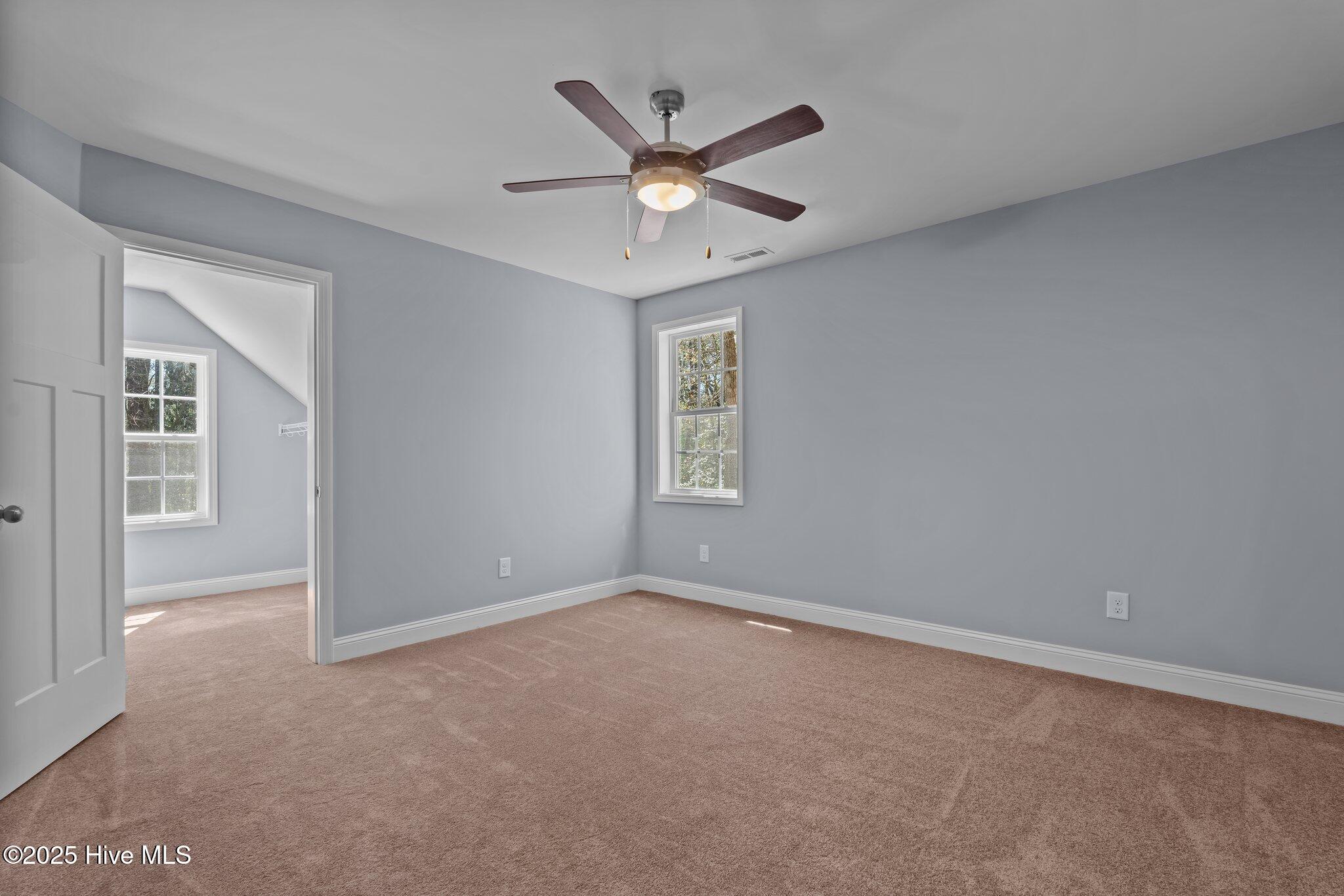 1051 Greenbriar Drive Property Photo 34