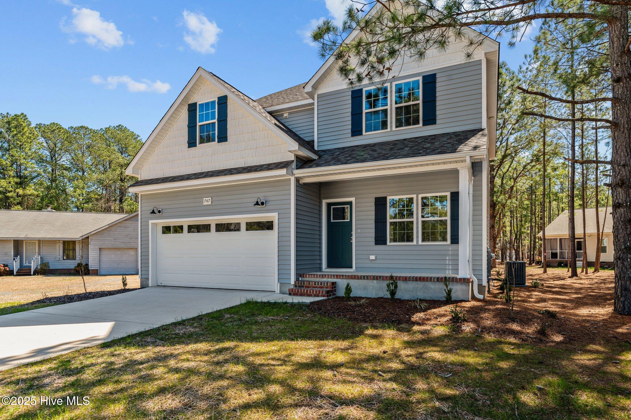 747 Warbler Place Property Photo 4
