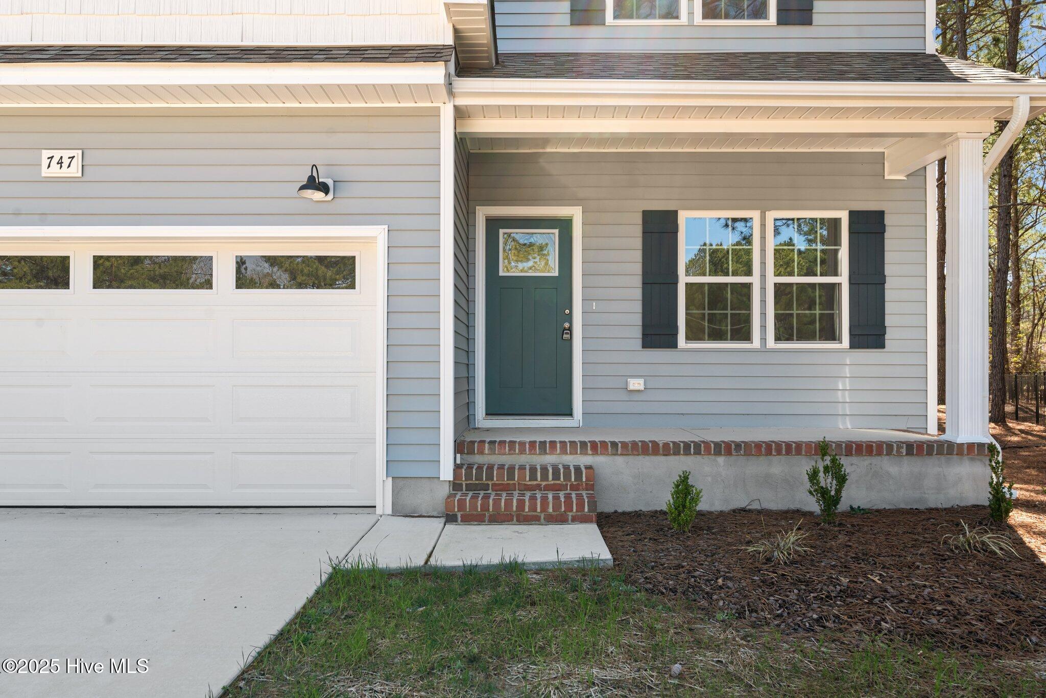747 Warbler Place Property Photo 7