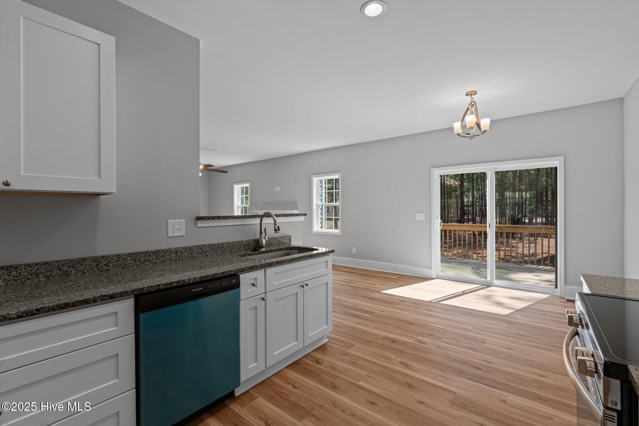 747 Warbler Place Property Photo 21