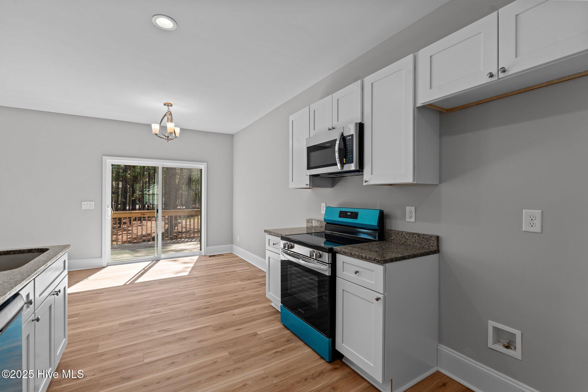 747 Warbler Place Property Photo 22
