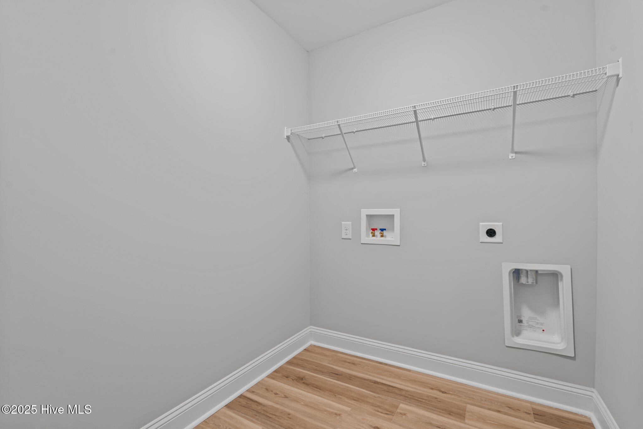 747 Warbler Place Property Photo 25