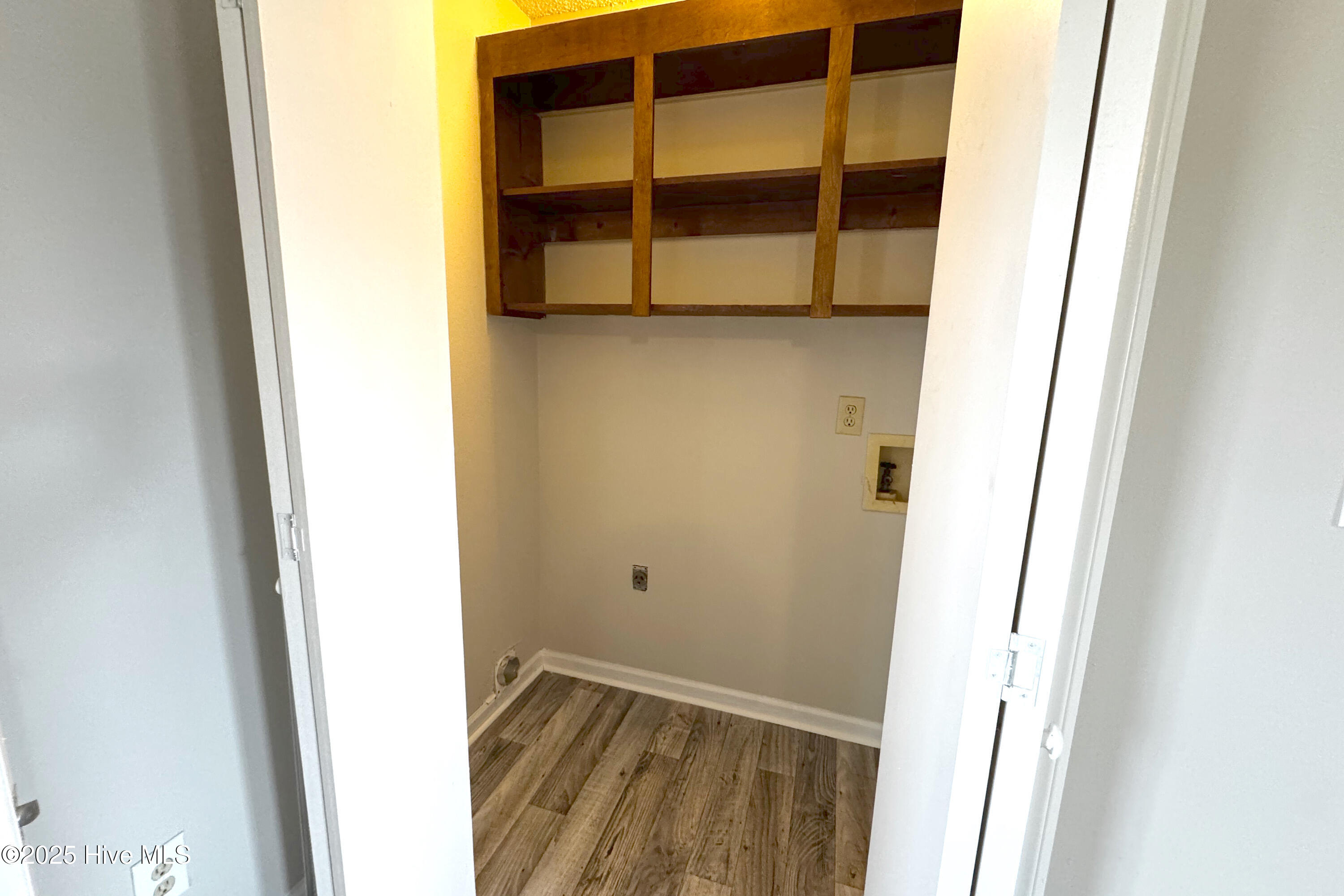 206 Willow Drive Property Photo 5