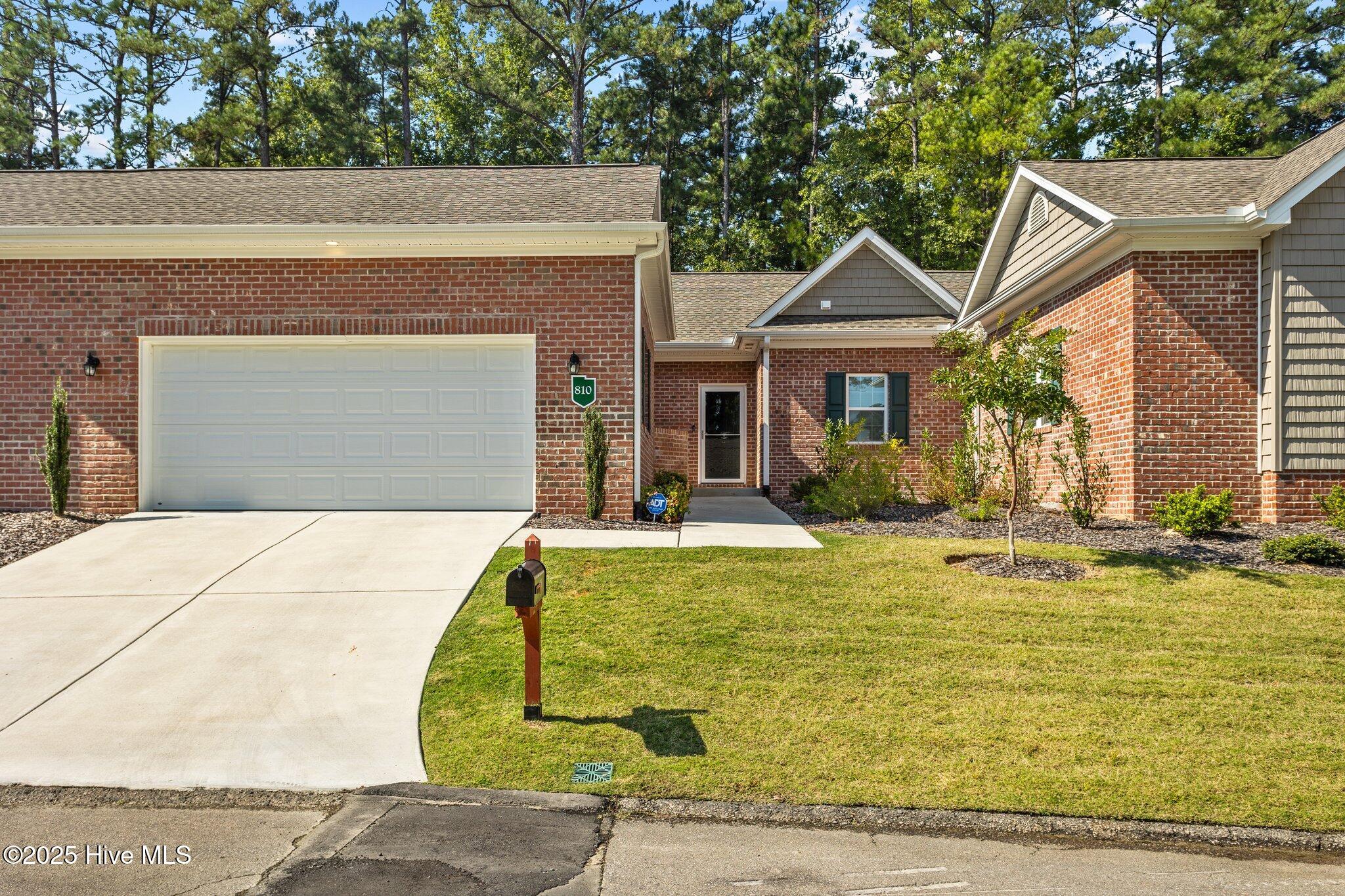 810 Lighthorse Circle Property Photo 2