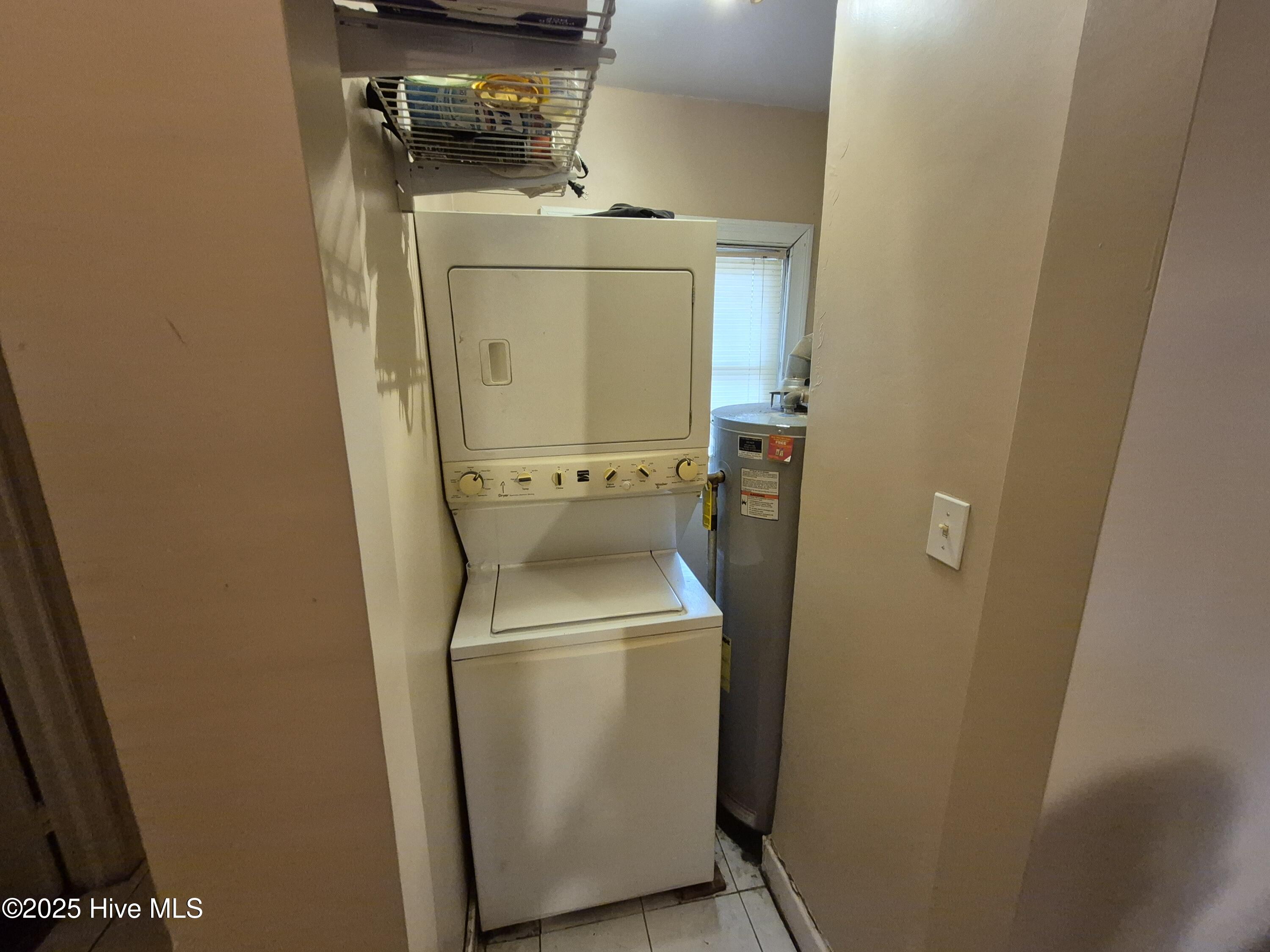 100 Miller Street Property Photo 12