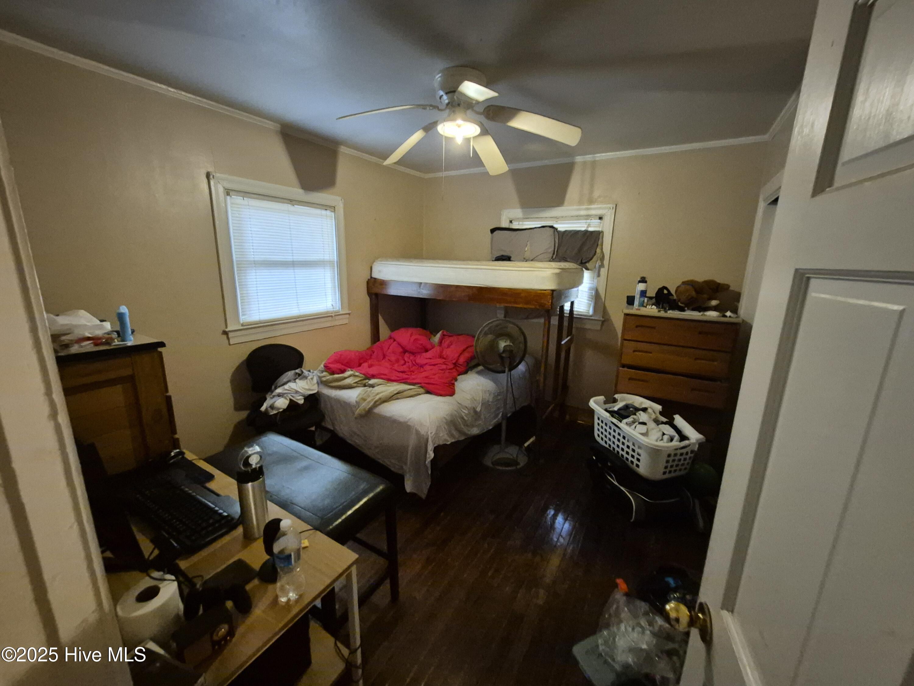 100 Miller Street Property Photo 14