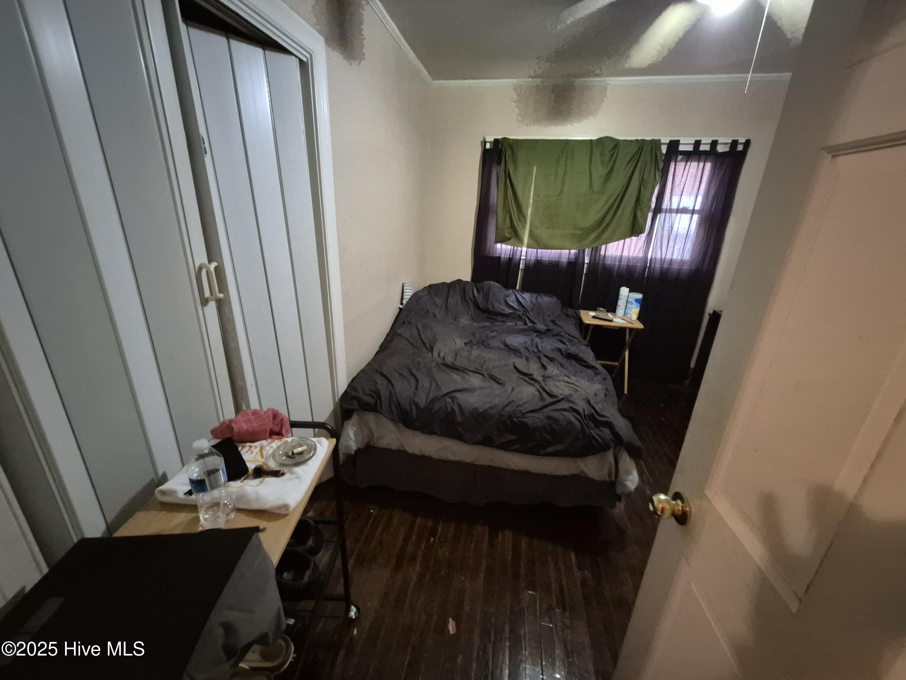 100 Miller Street Property Photo 15