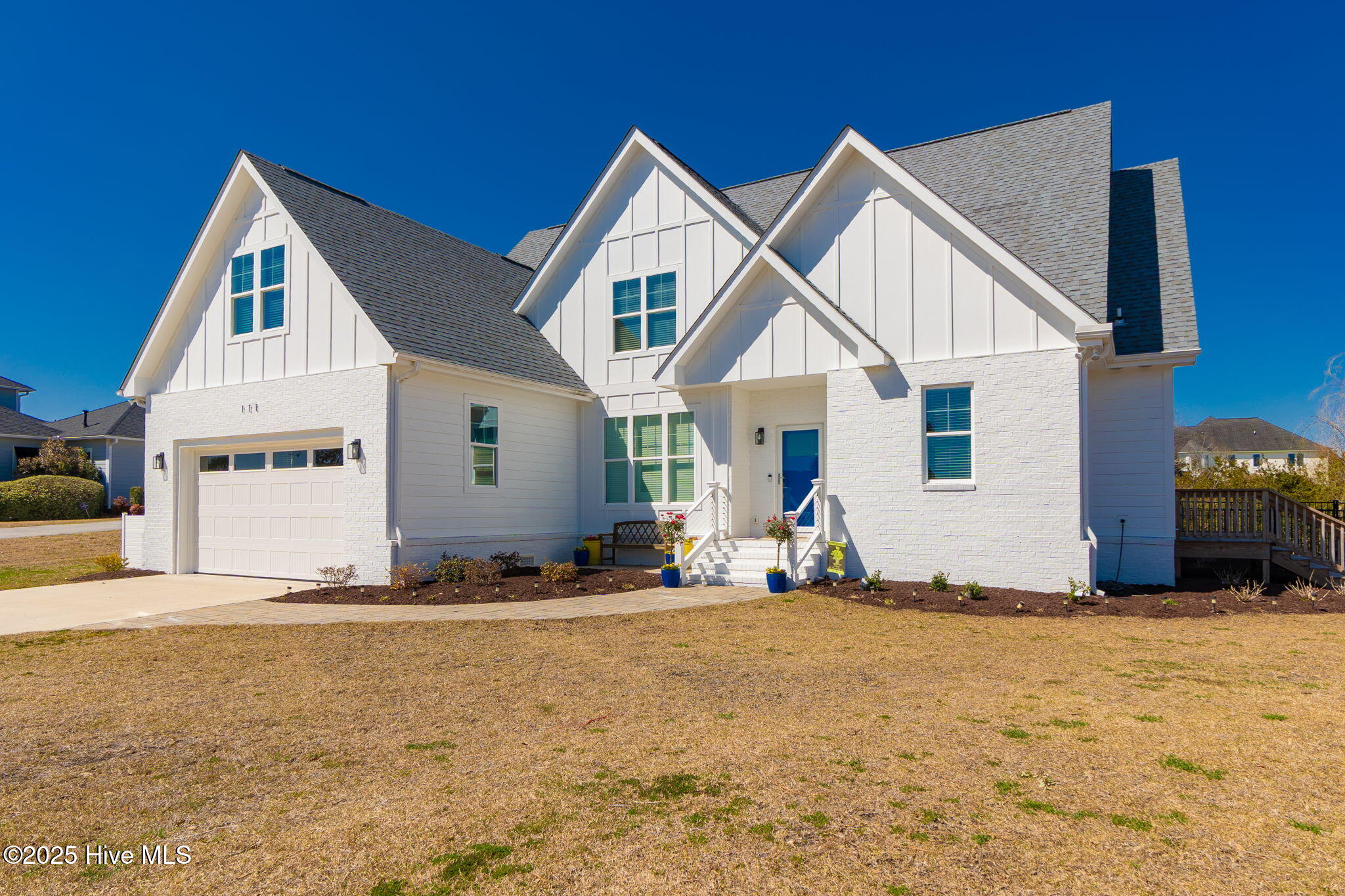 111 E Magens Court Property Photo