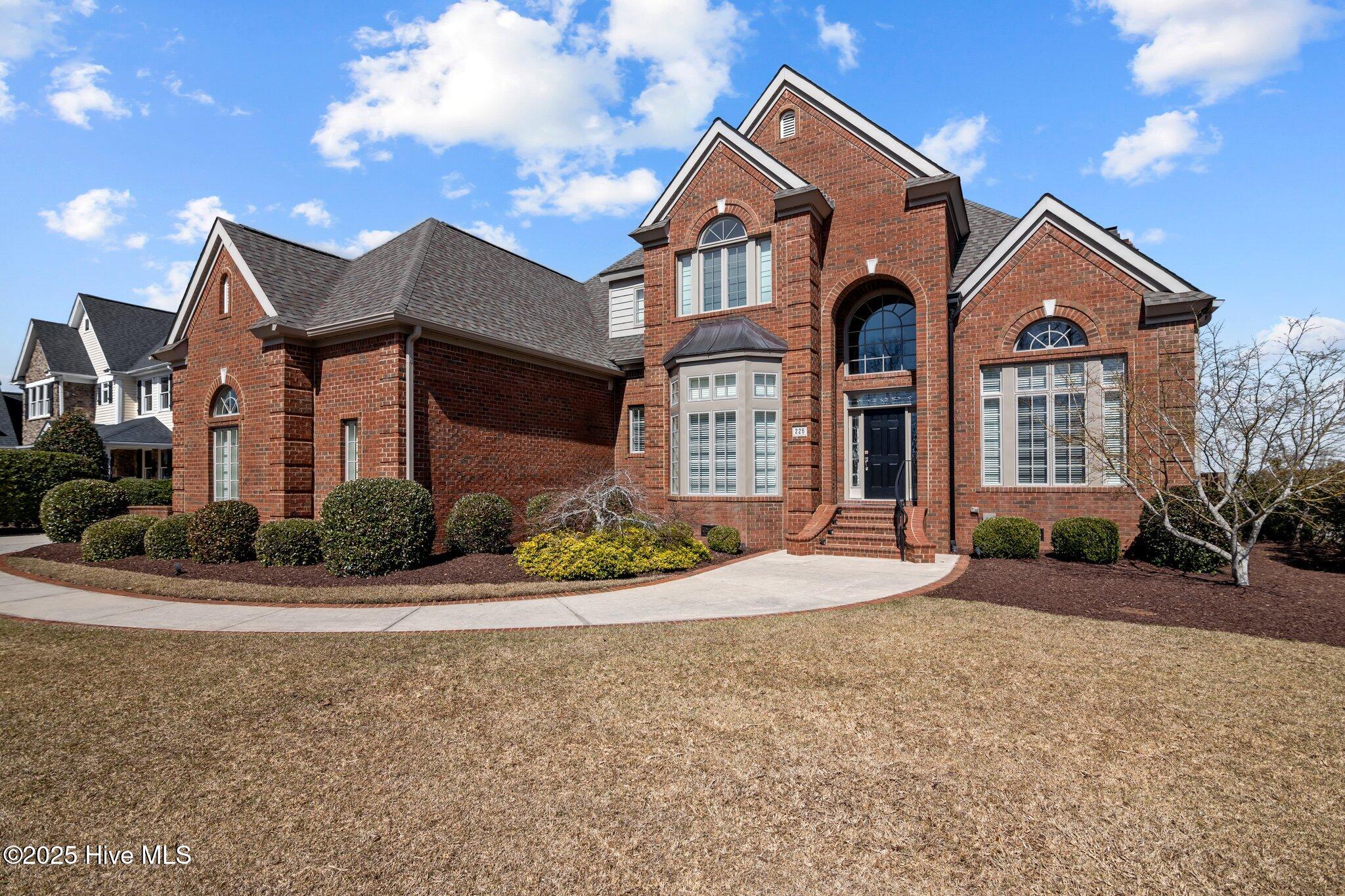 226 Drake Landing Property Photo 3