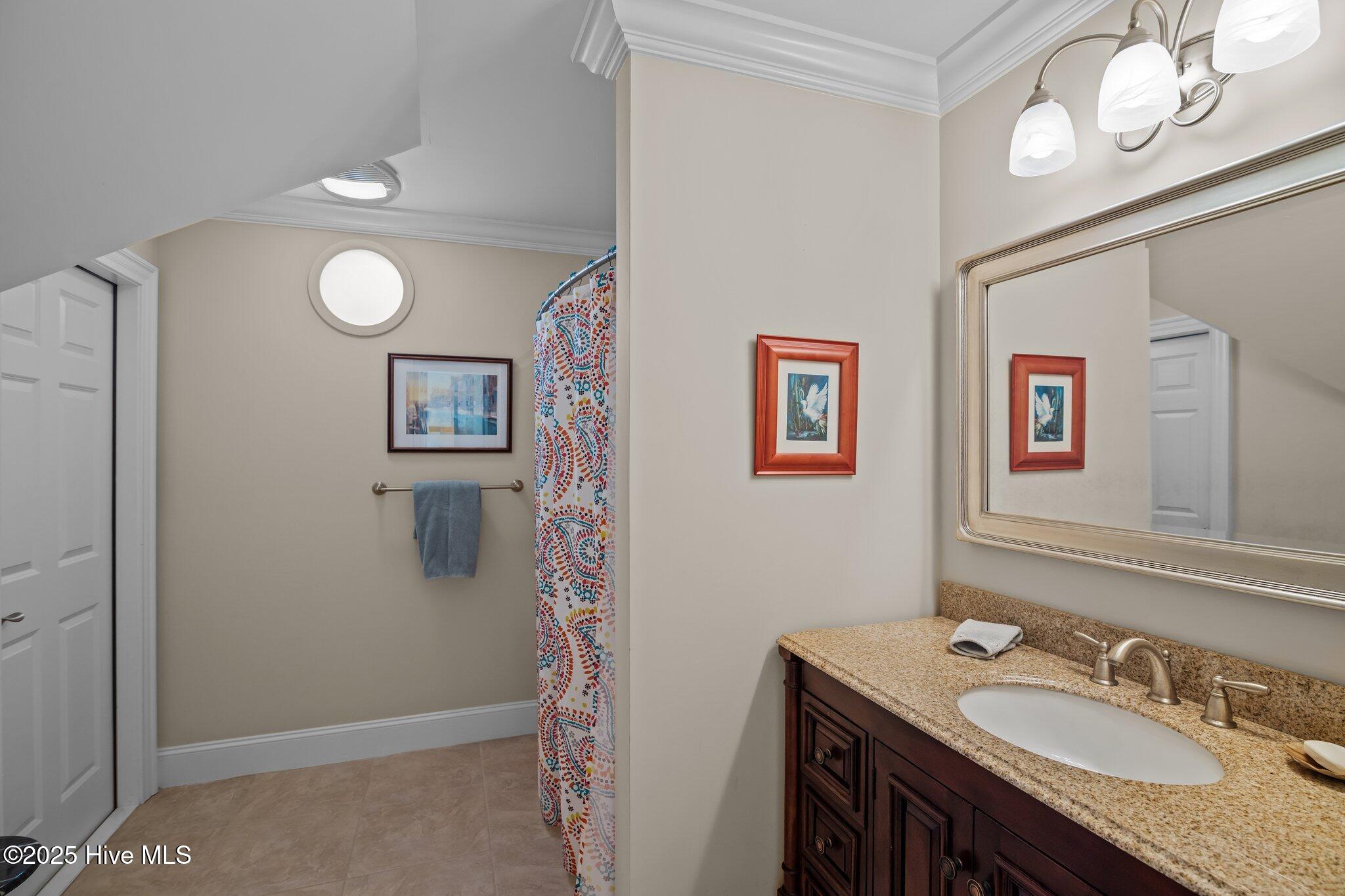 226 Drake Landing Property Photo 42