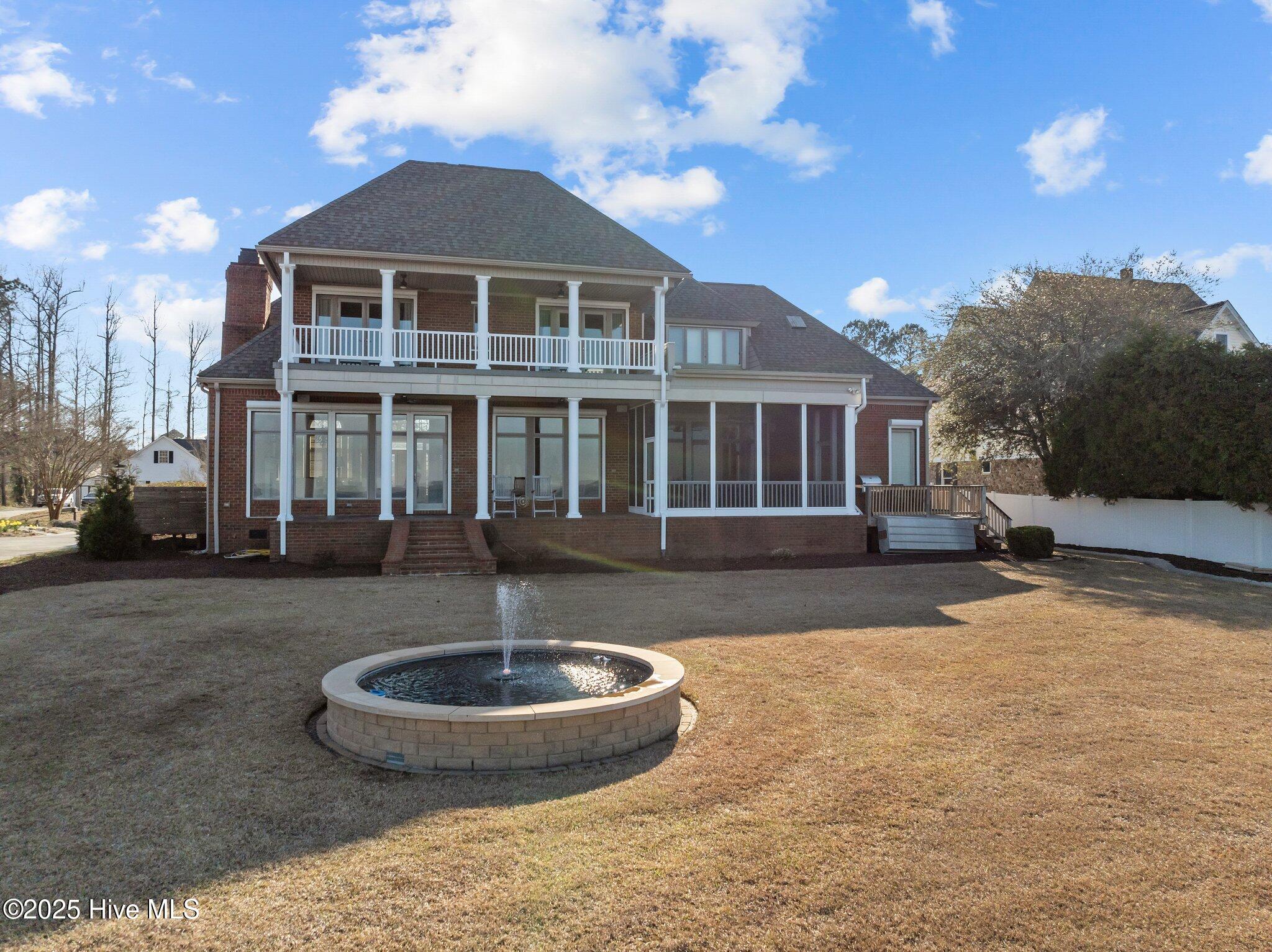 226 Drake Landing Property Photo 63