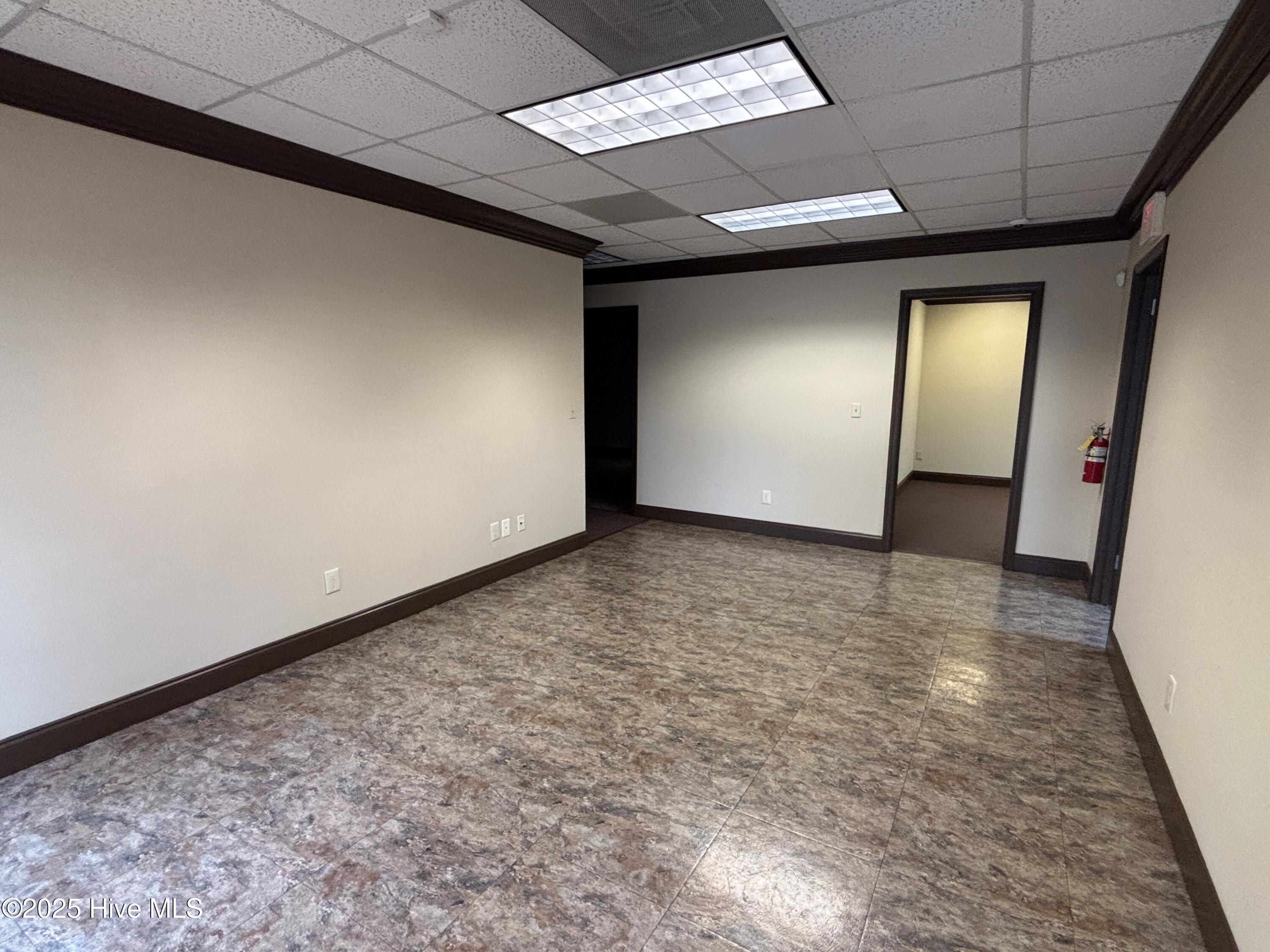 655 Se Broad Street Property Photo 2