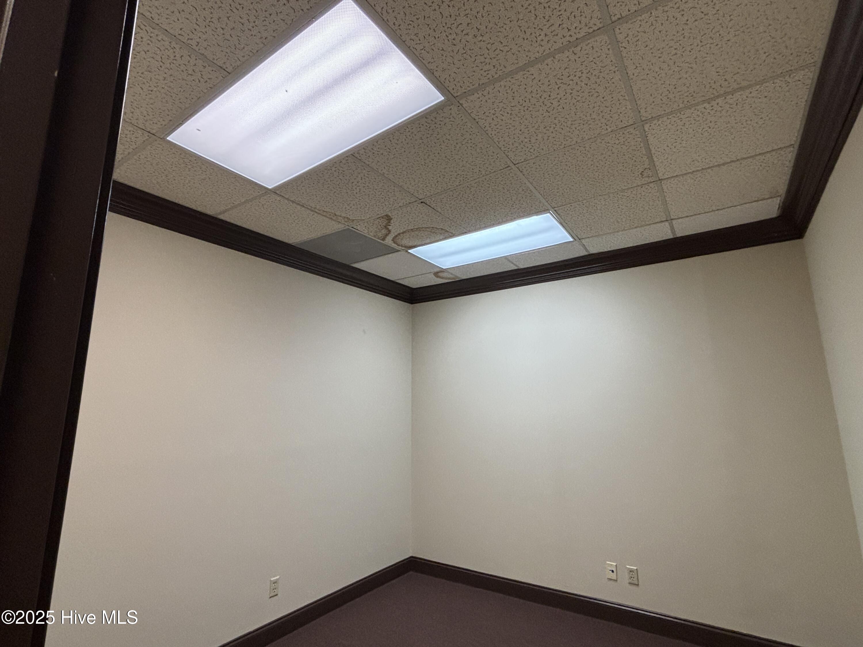 655 Se Broad Street Property Photo 5