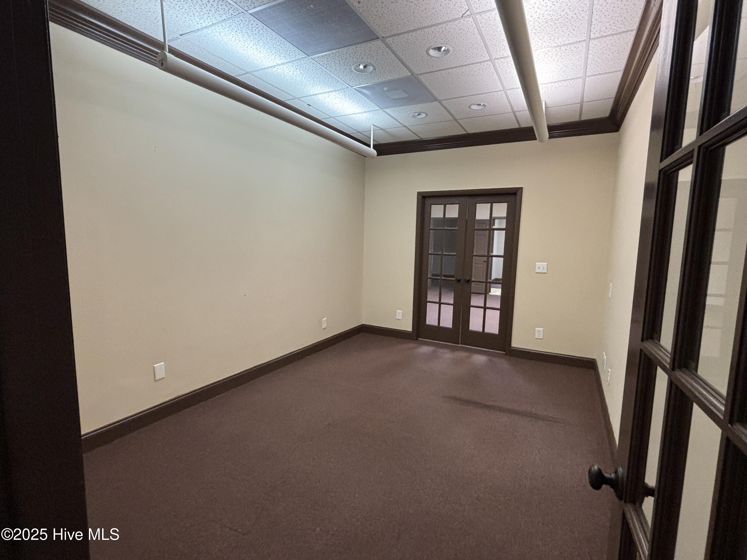 655 Se Broad Street Property Photo 8