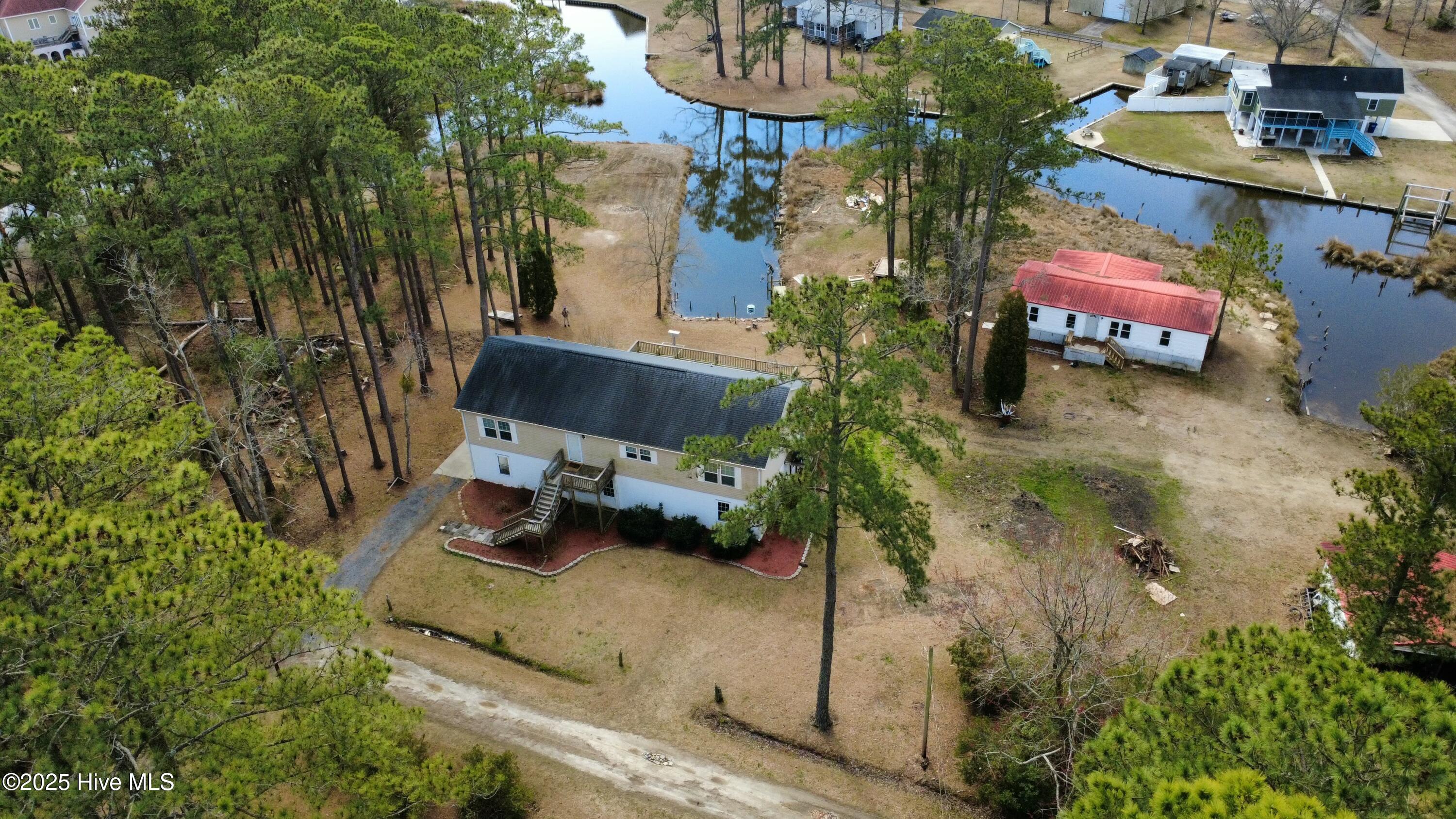 121 Hideaway Road Property Photo 2