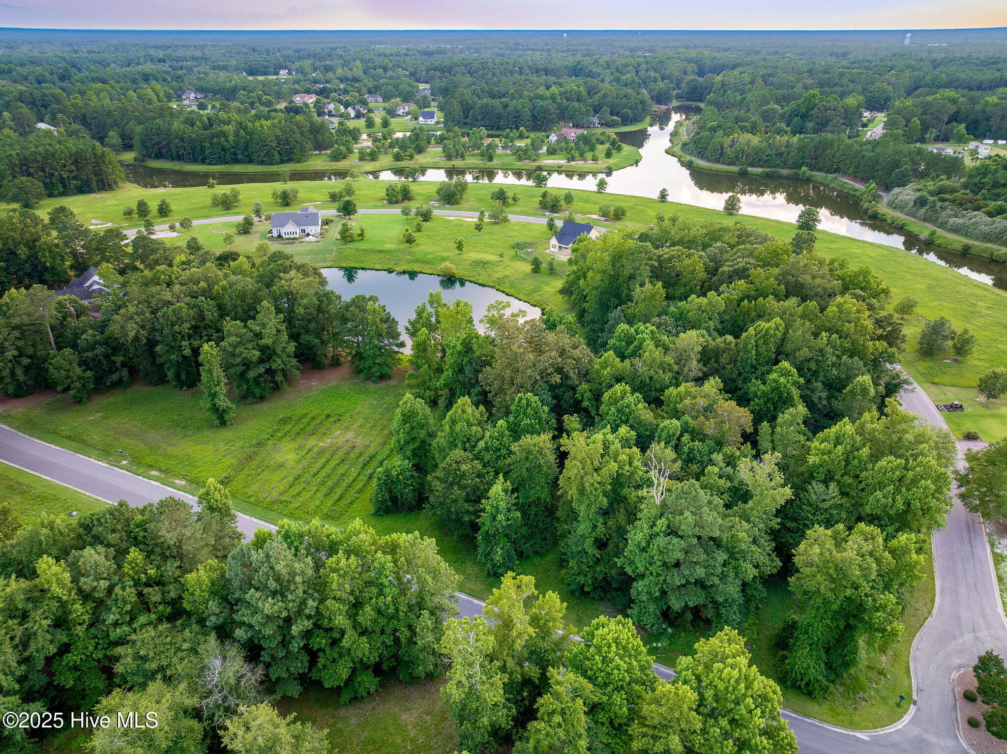 150 W Winding Way Property Photo