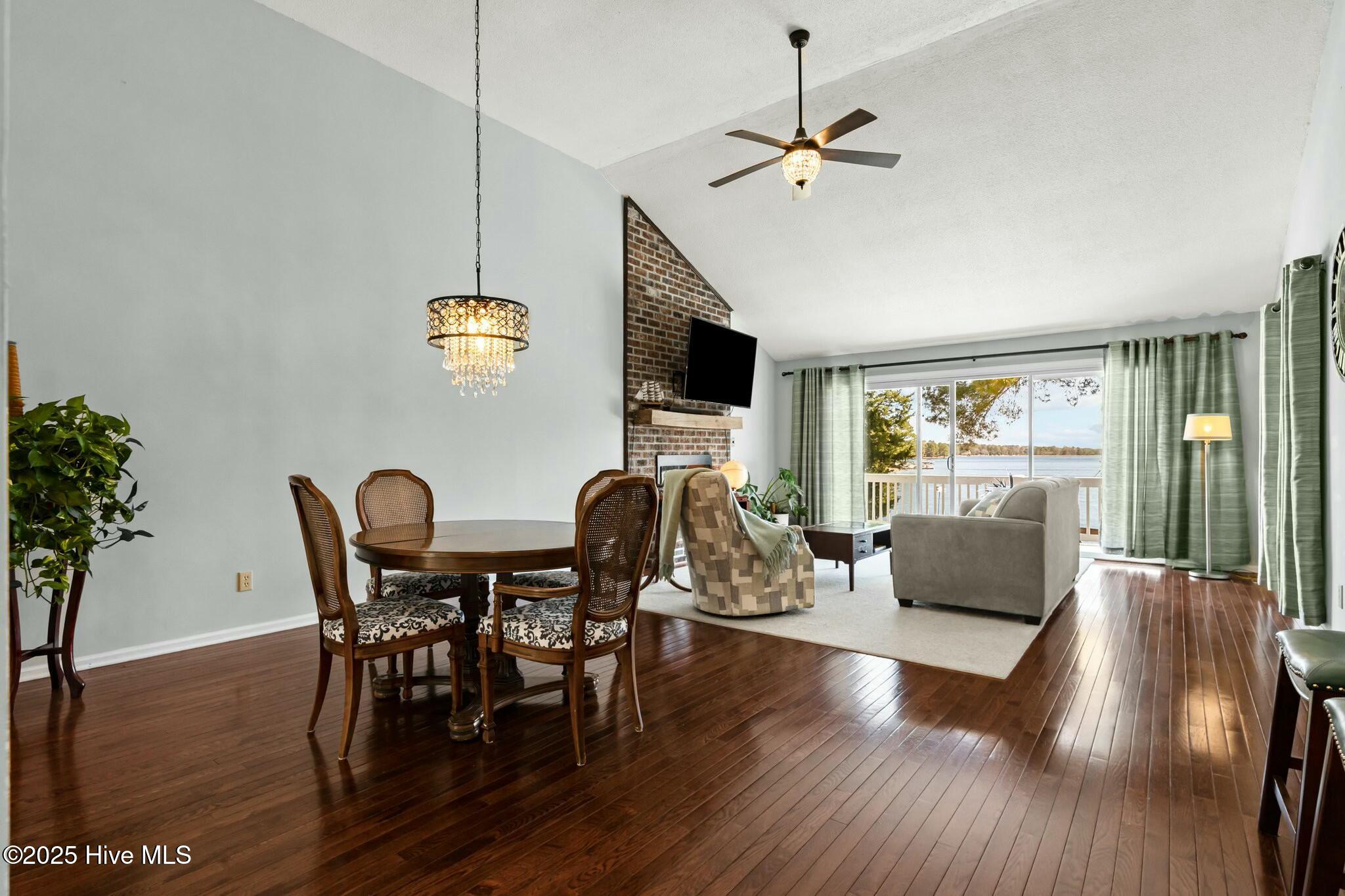 104 Pinedale Court Property Photo 10