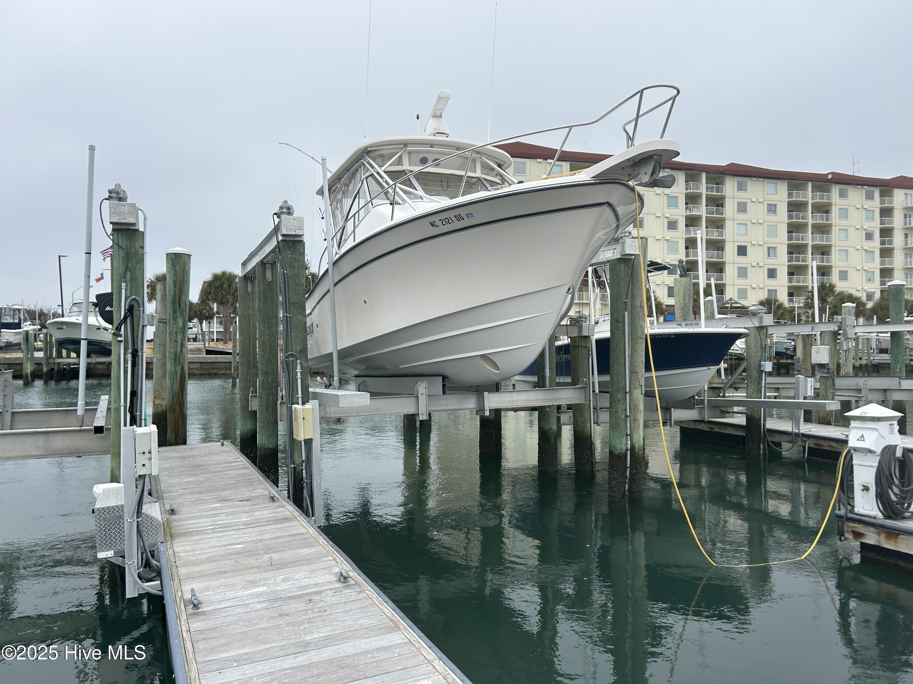 100 Olde Towne Yacht Club Drive Property Photo