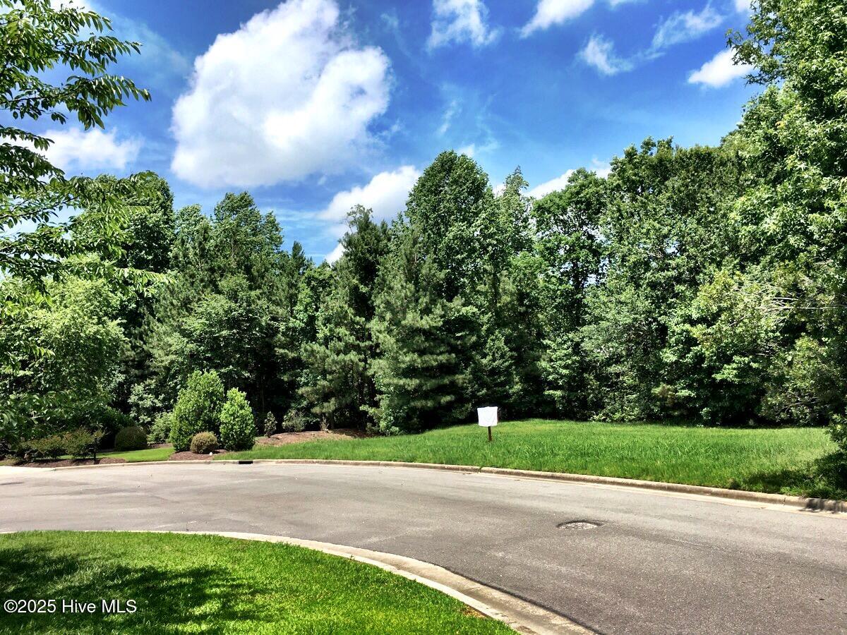404 Mellen Court Property Photo 4