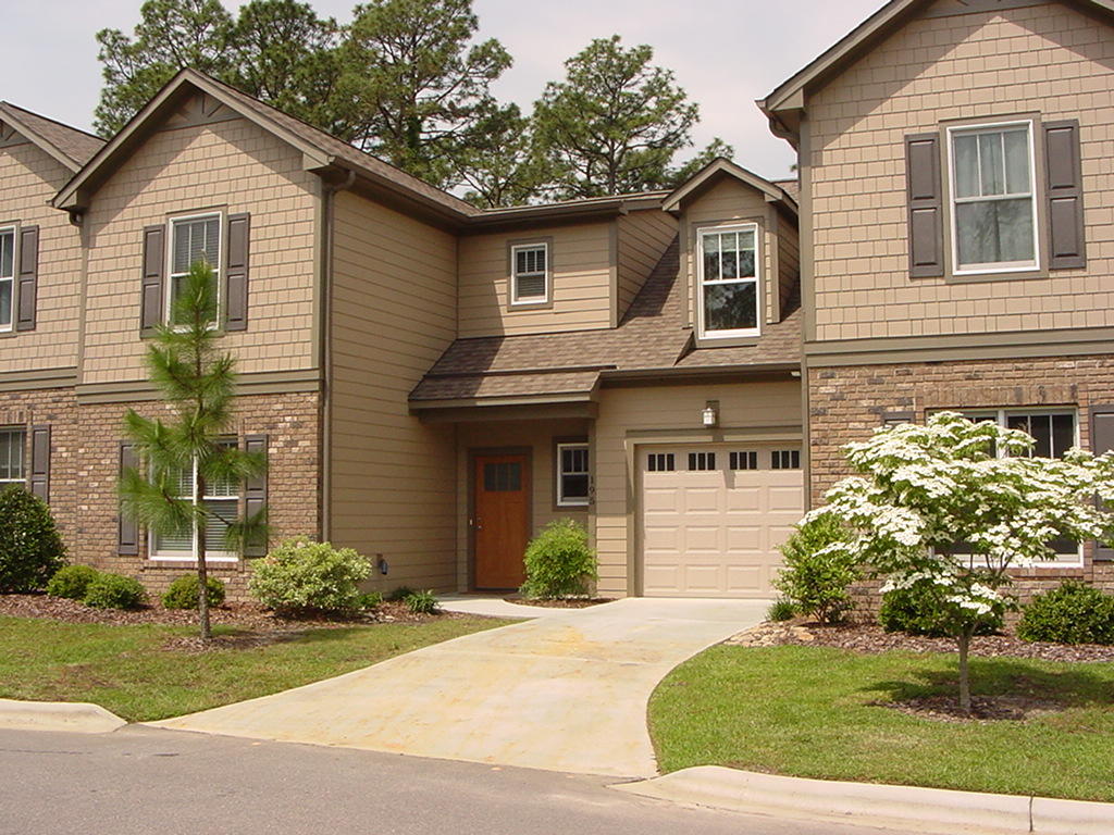 195 Pinebranch Court Property Photo
