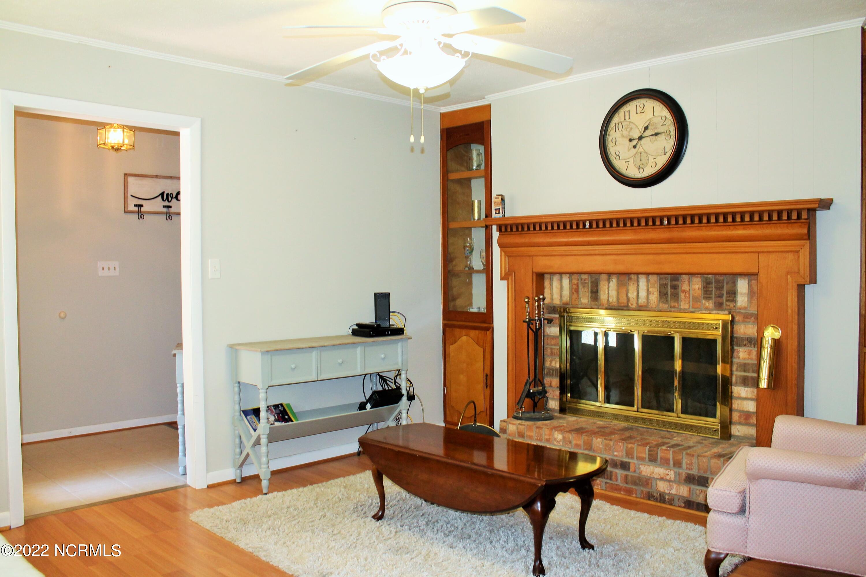 87 Lakeview Drive Property Photo 6