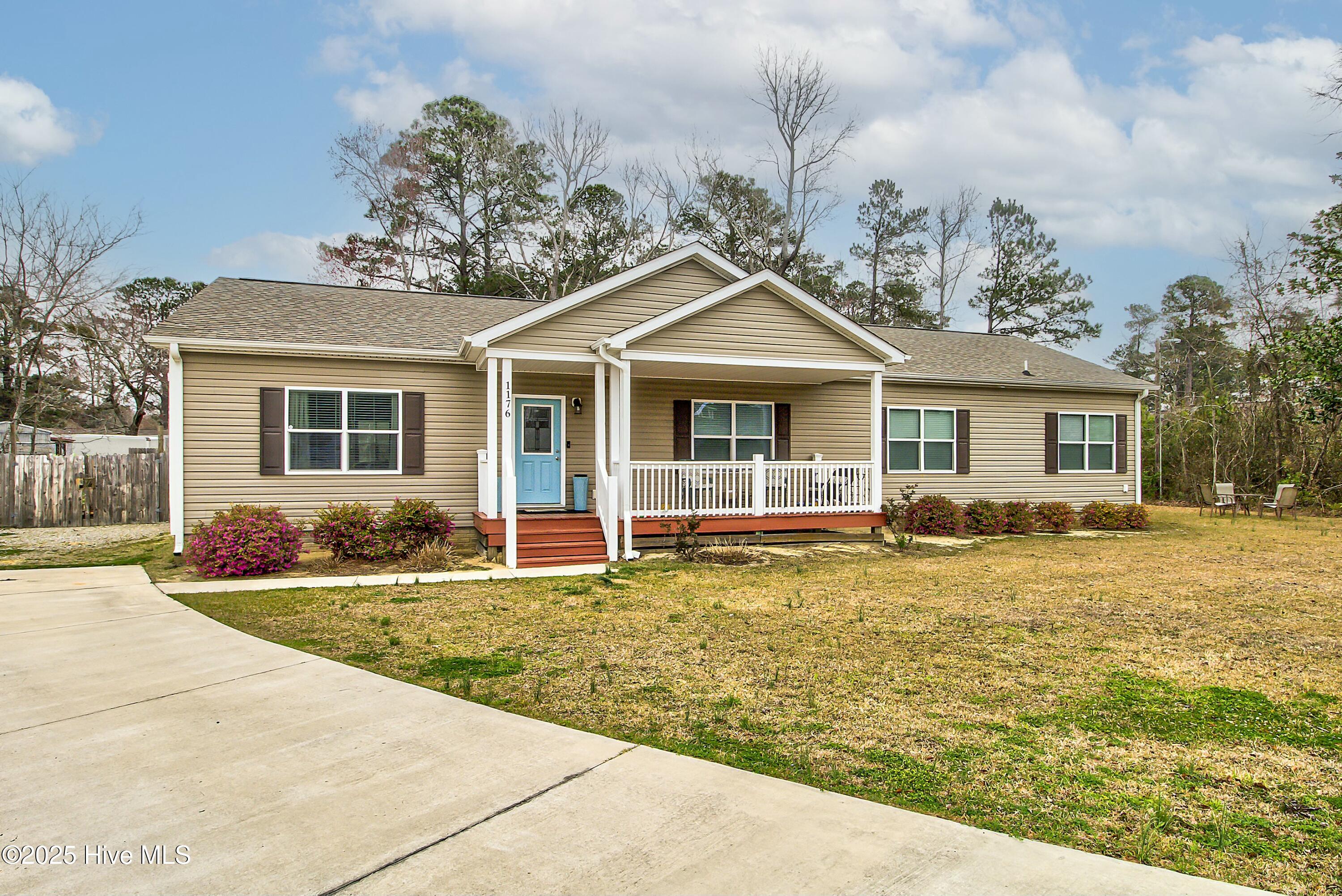 1176 Salem Drive Property Photo