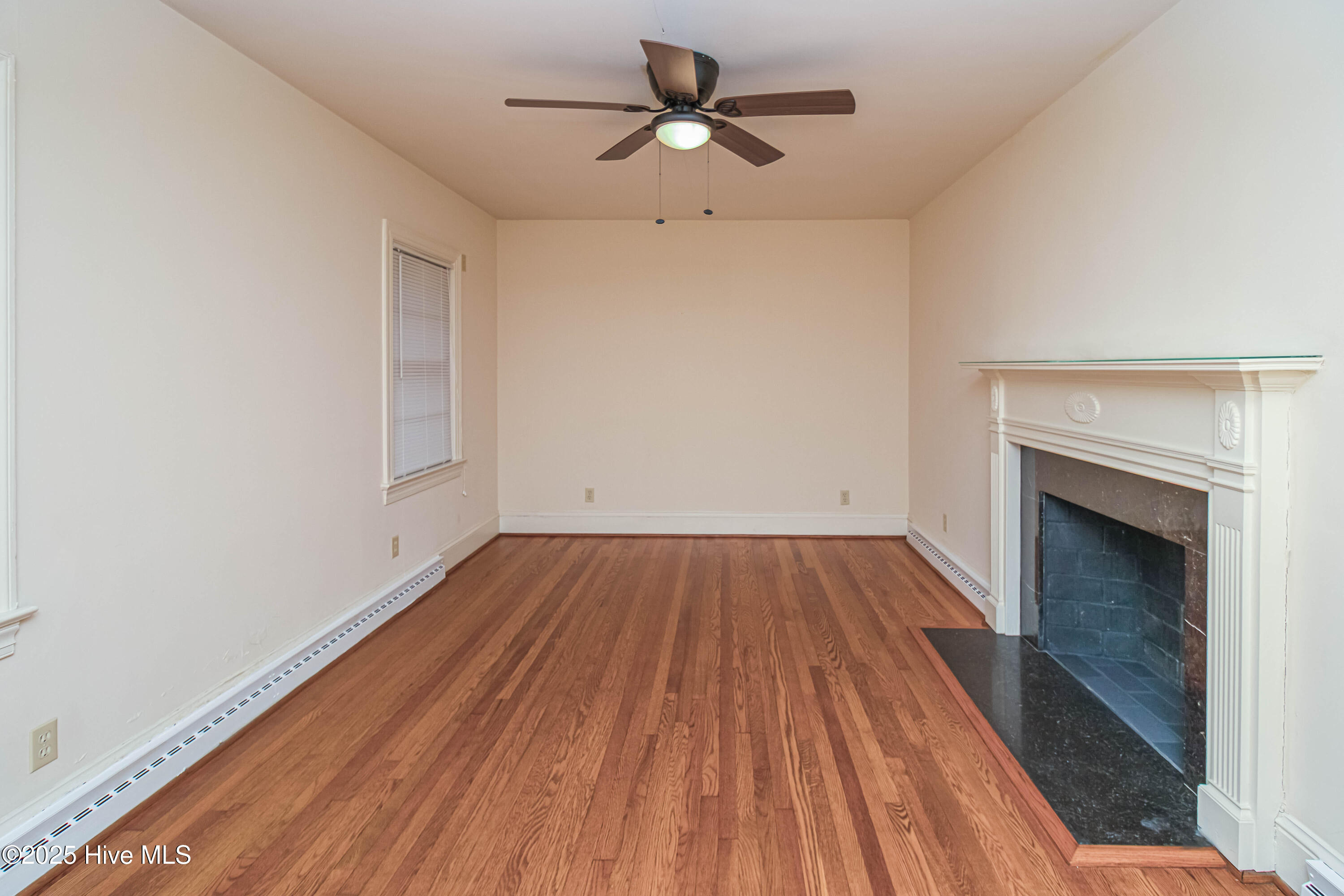100 S Pineview Avenue Property Photo 5