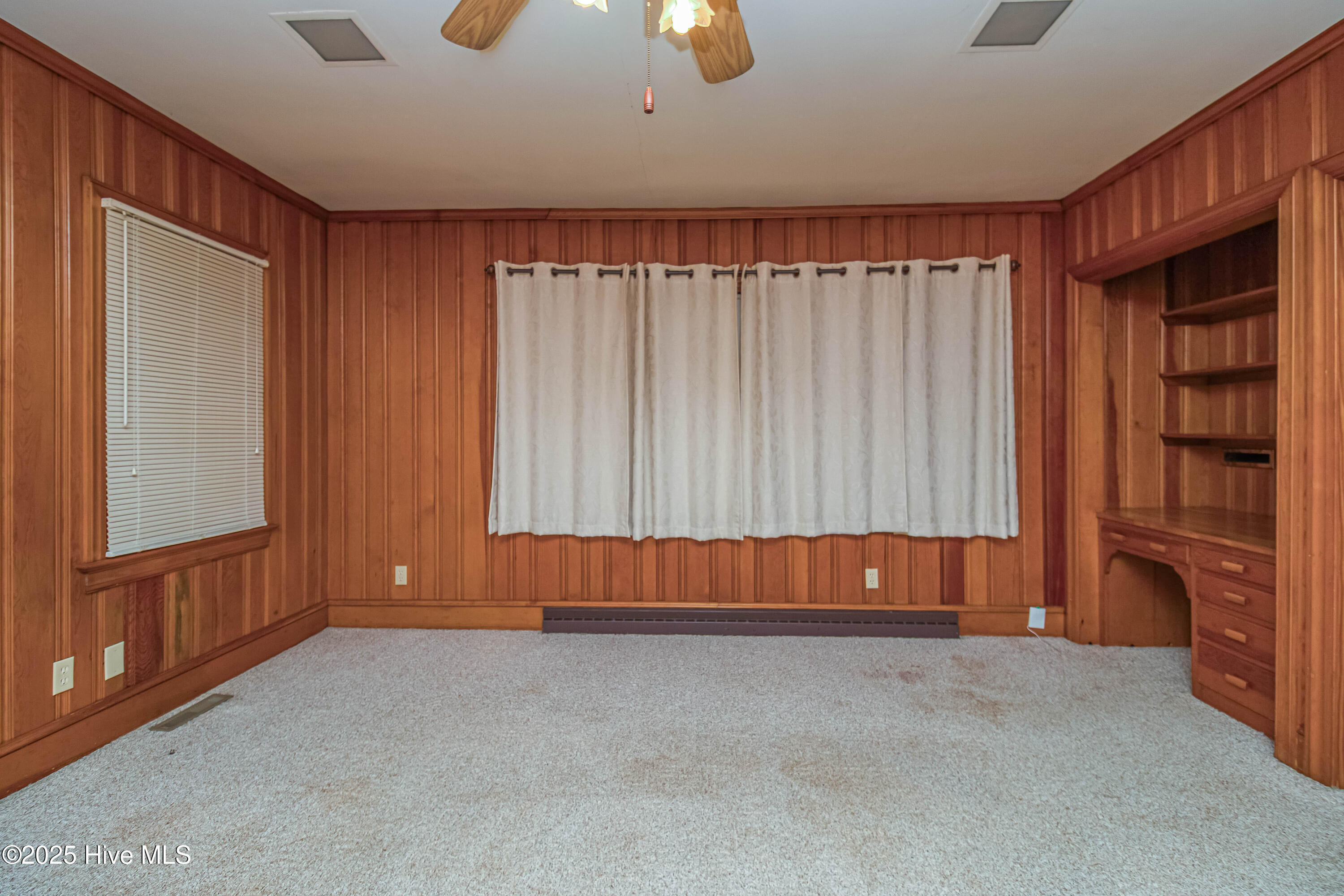 100 S Pineview Avenue Property Photo 7