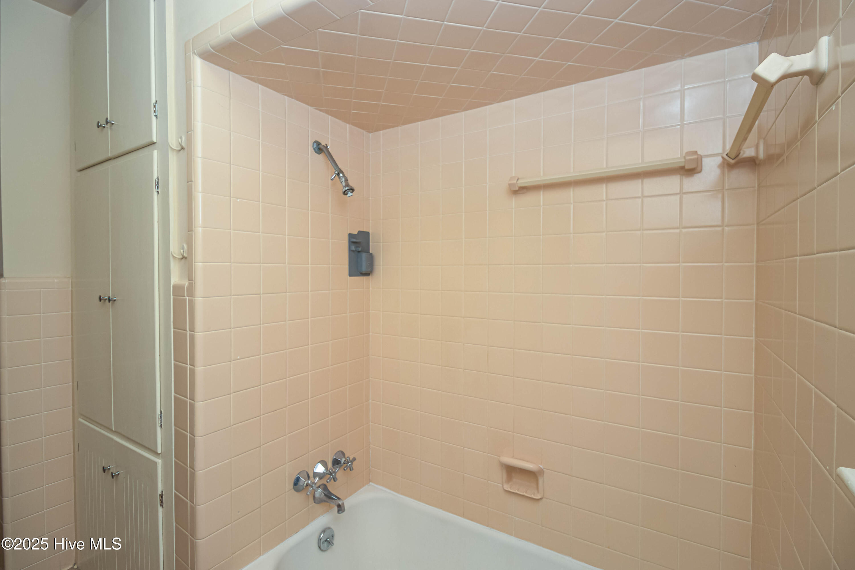 100 S Pineview Avenue Property Photo 27
