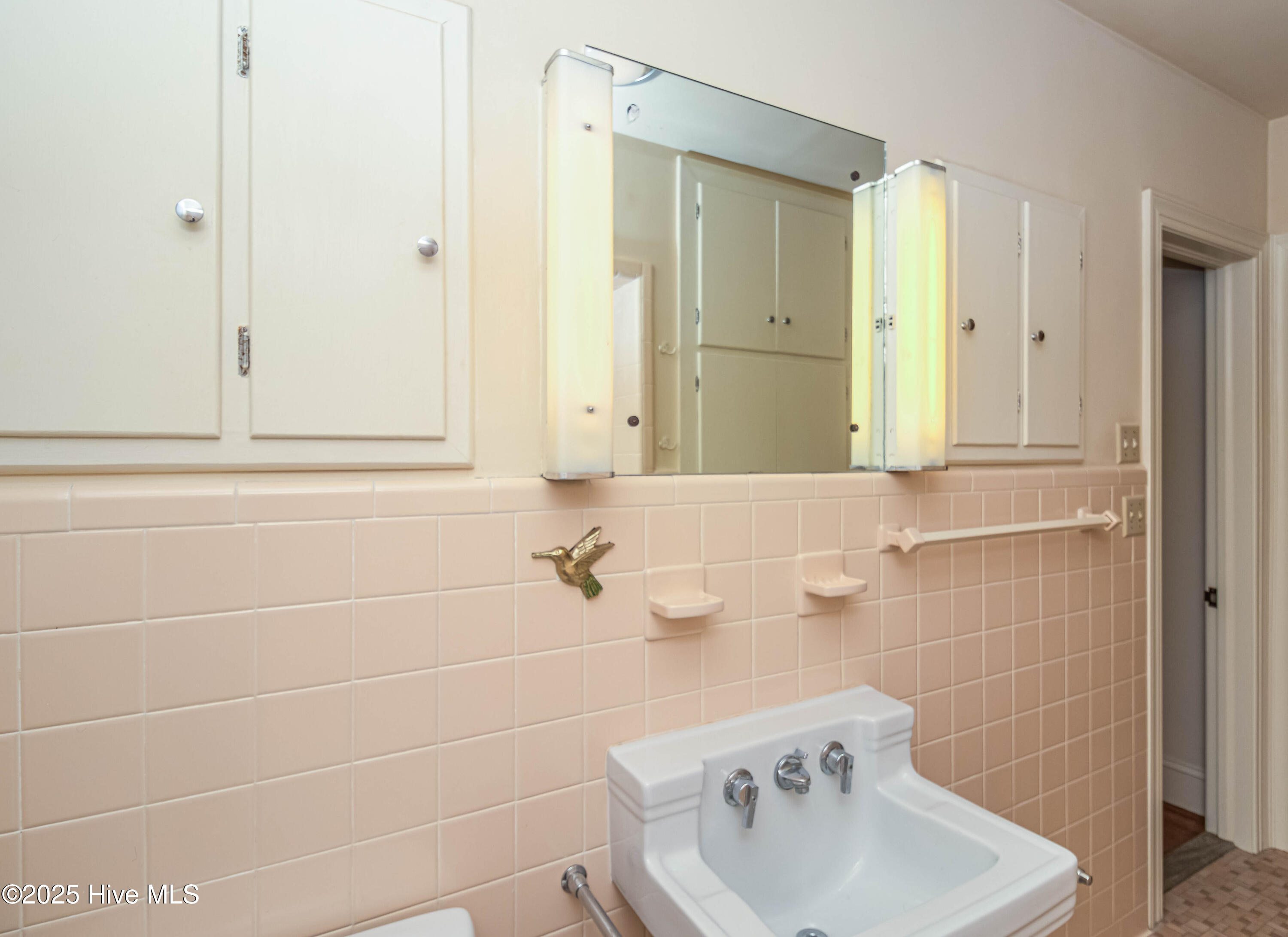100 S Pineview Avenue Property Photo 28