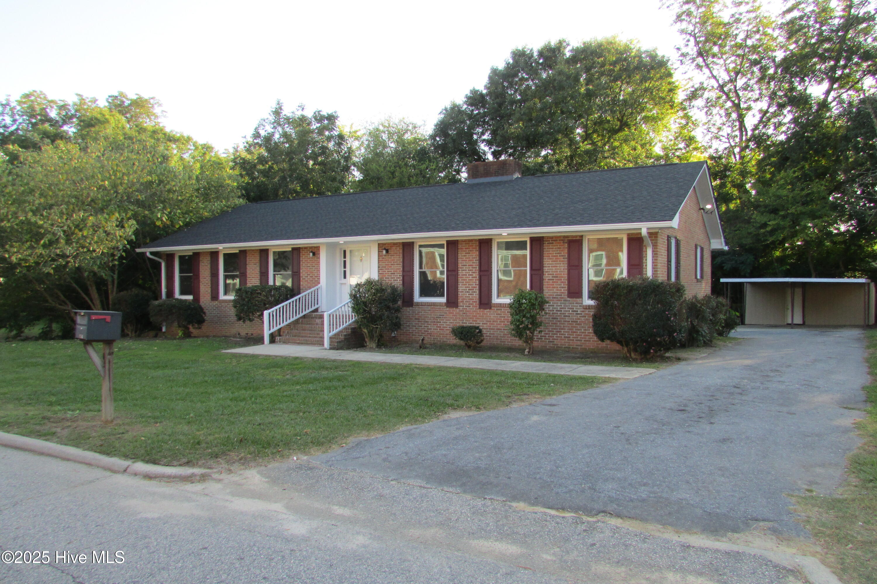 114 Eastover Avenue Property Photo 1