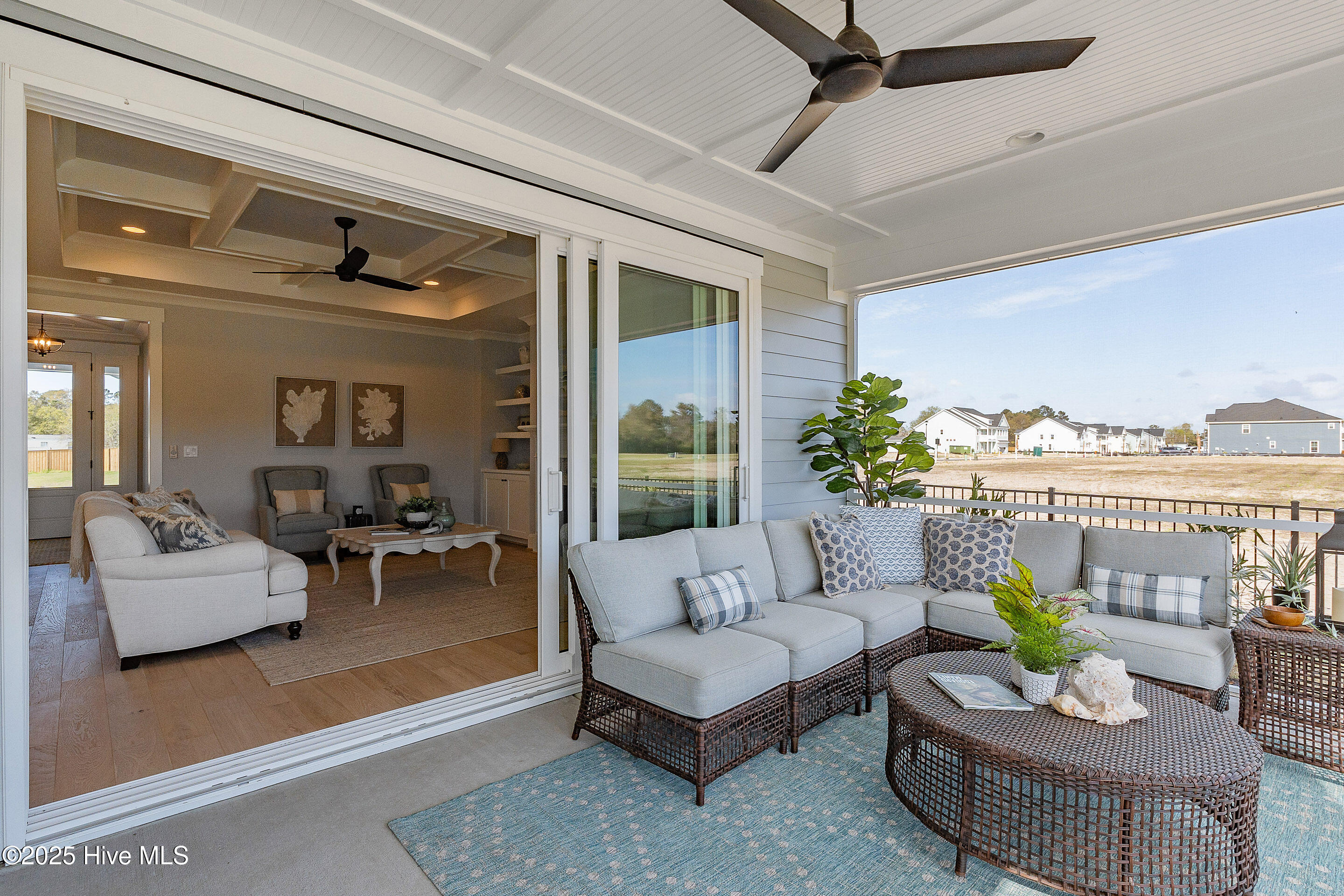 285 Planters Walk Property Photo 17