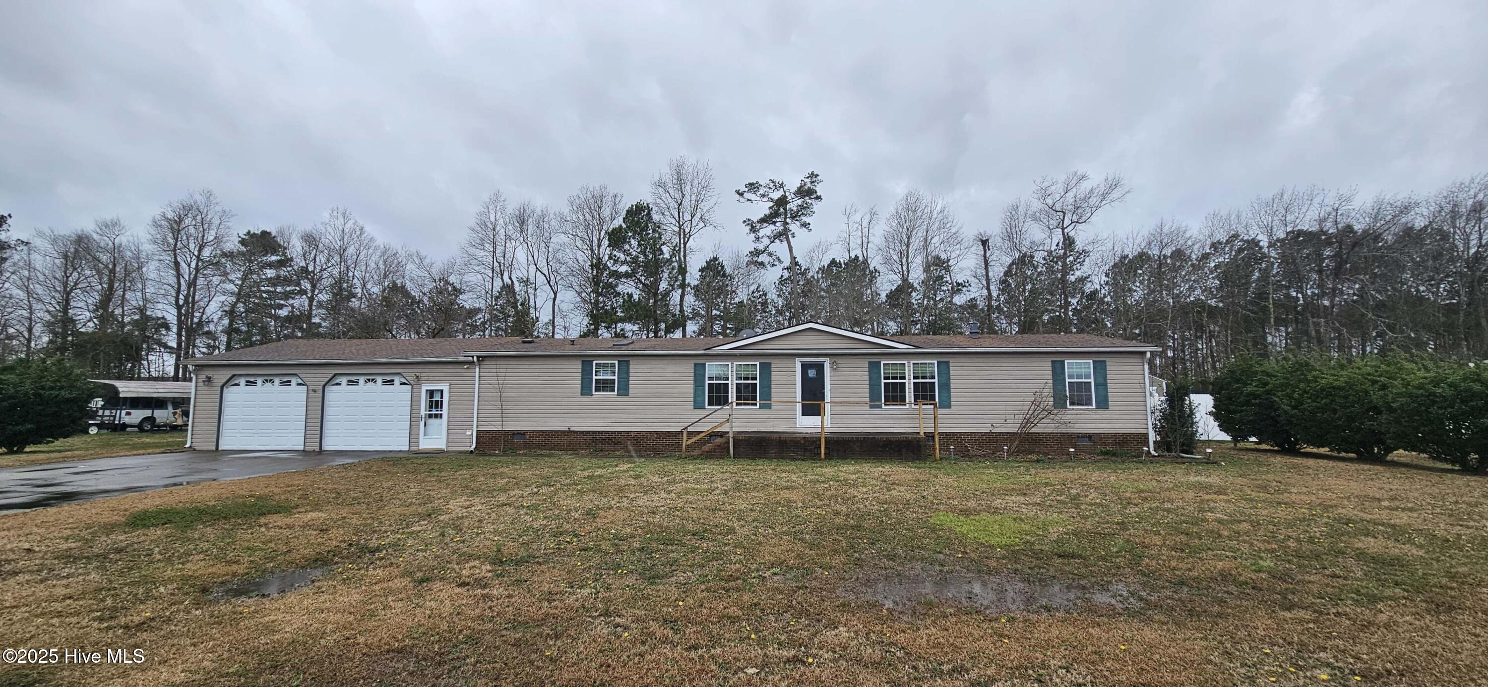 3007 Crystal Lake Drive Property Photo