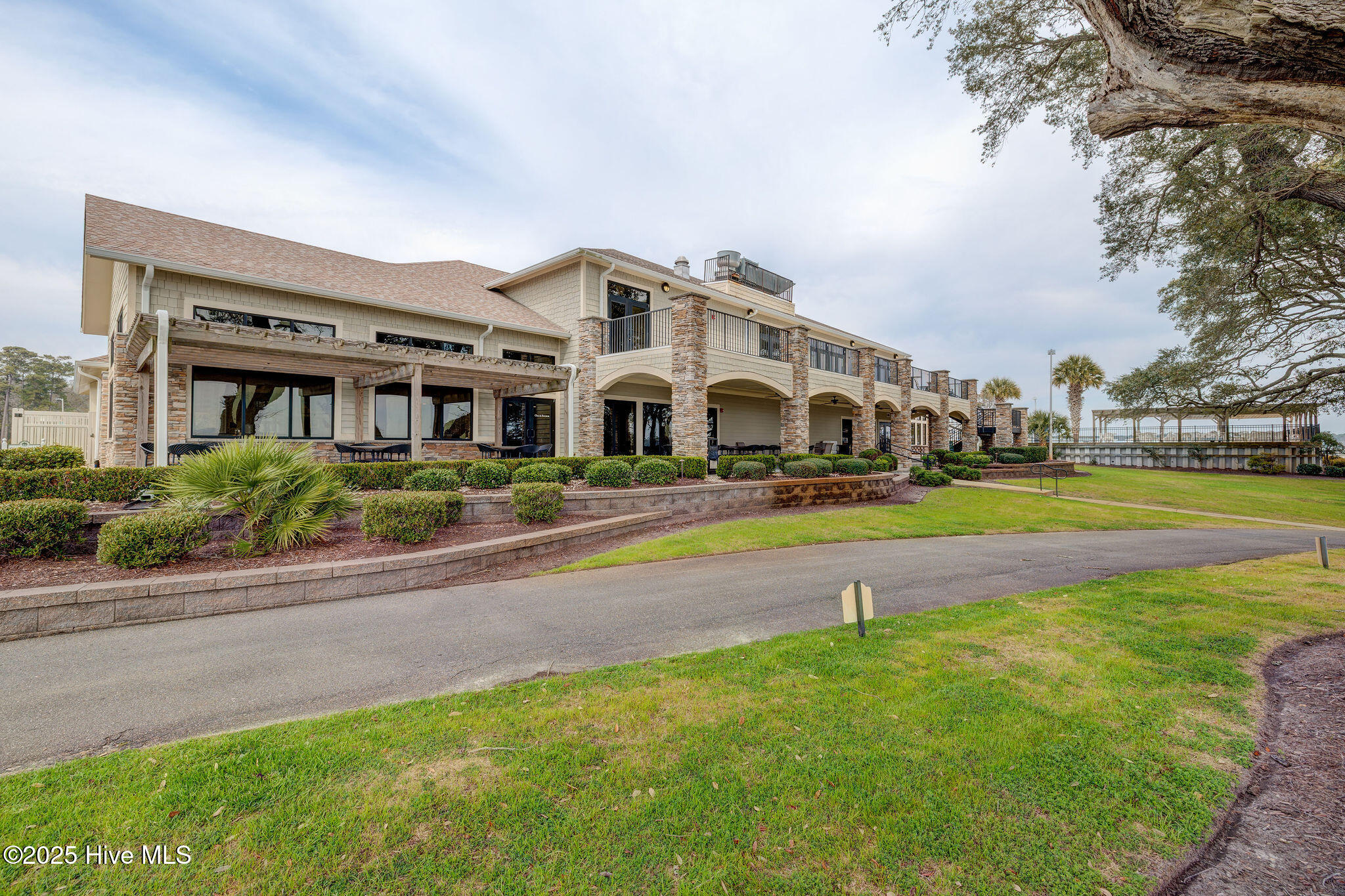 475 Genoes Point Road Property Photo 16