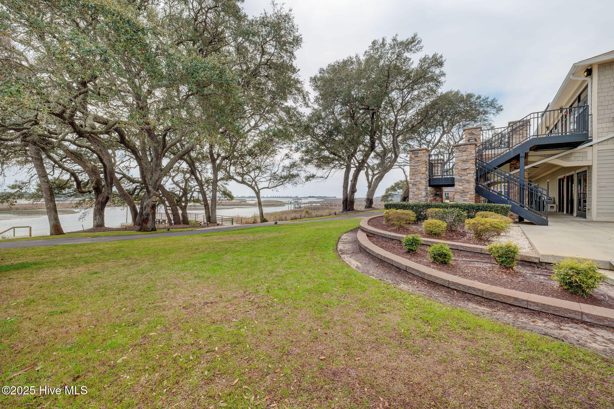 475 Genoes Point Road Property Photo 17