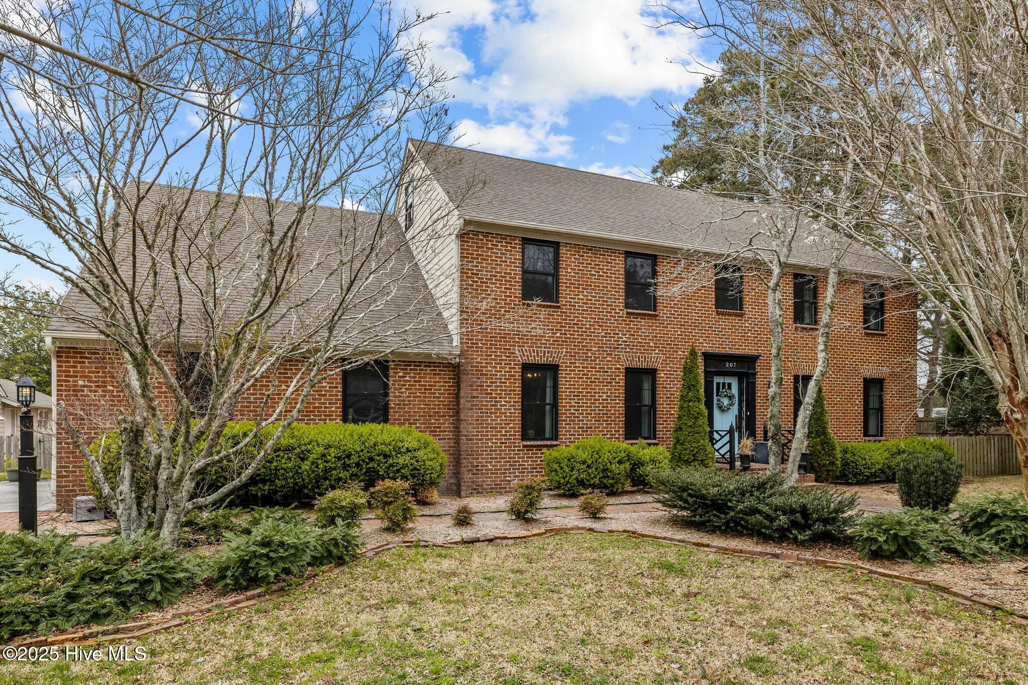 207 Fairview Drive Property Photo