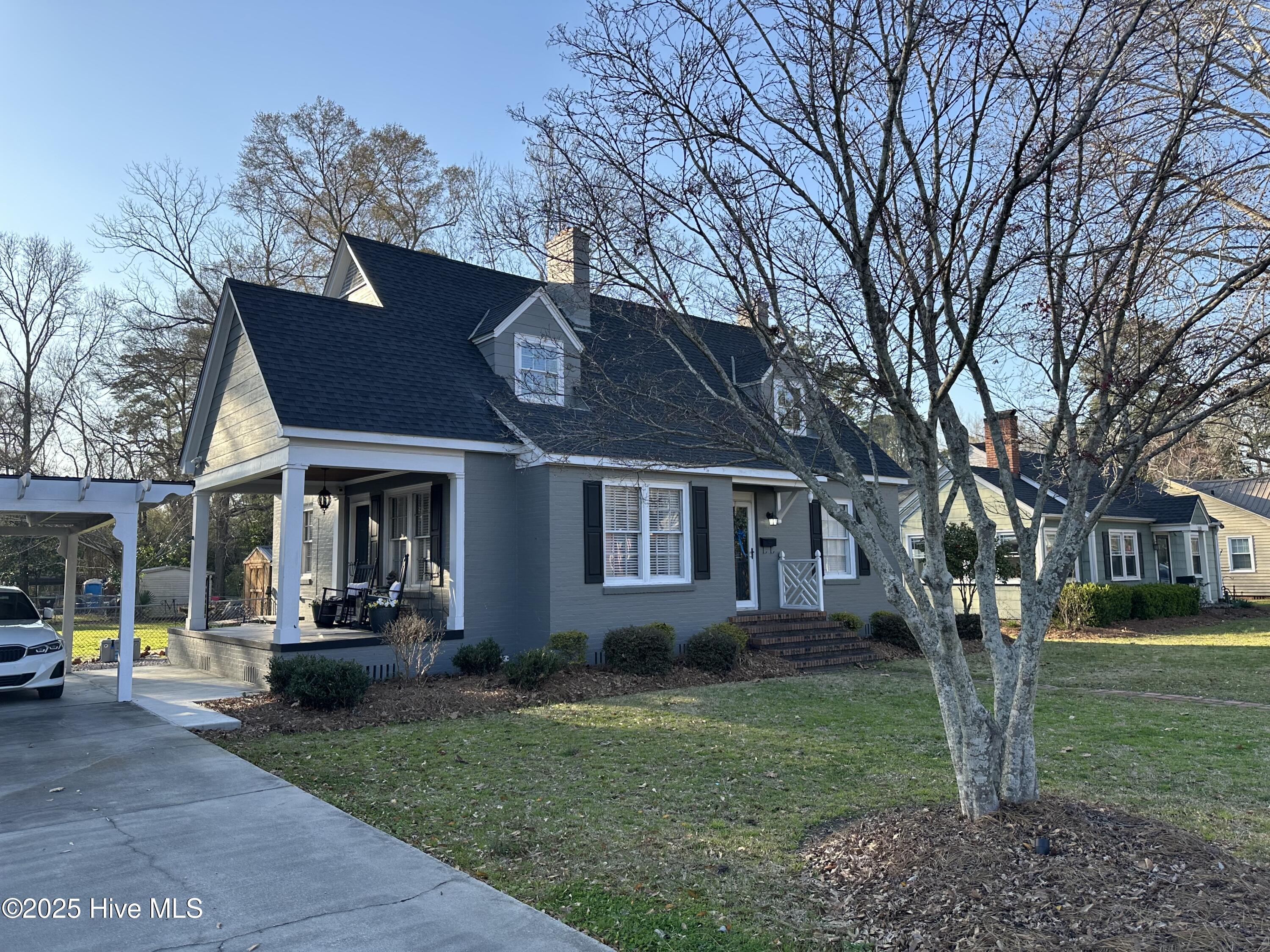 112 S Thompson Street Property Photo