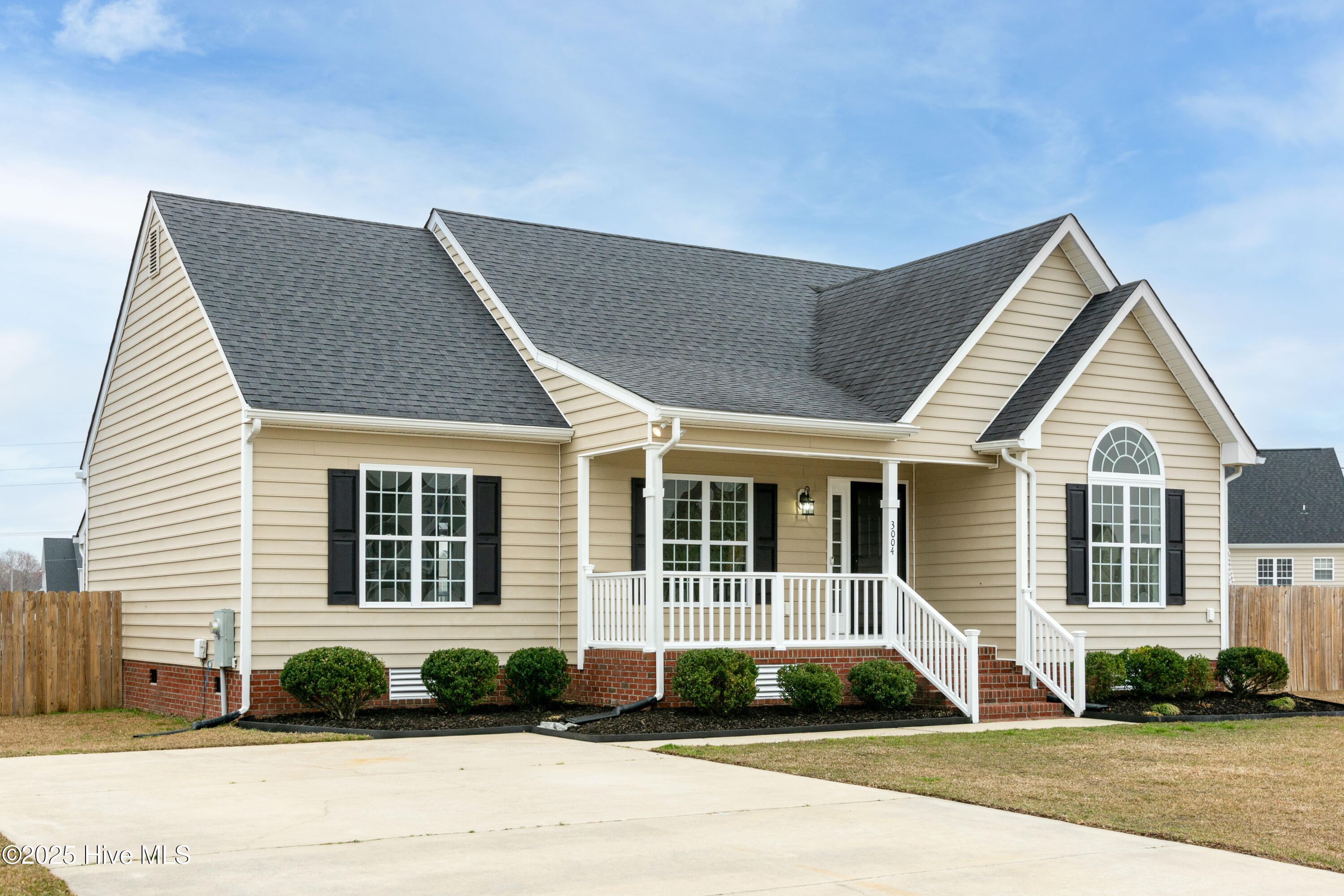 Charleston Village Real Estate Listings Main Image