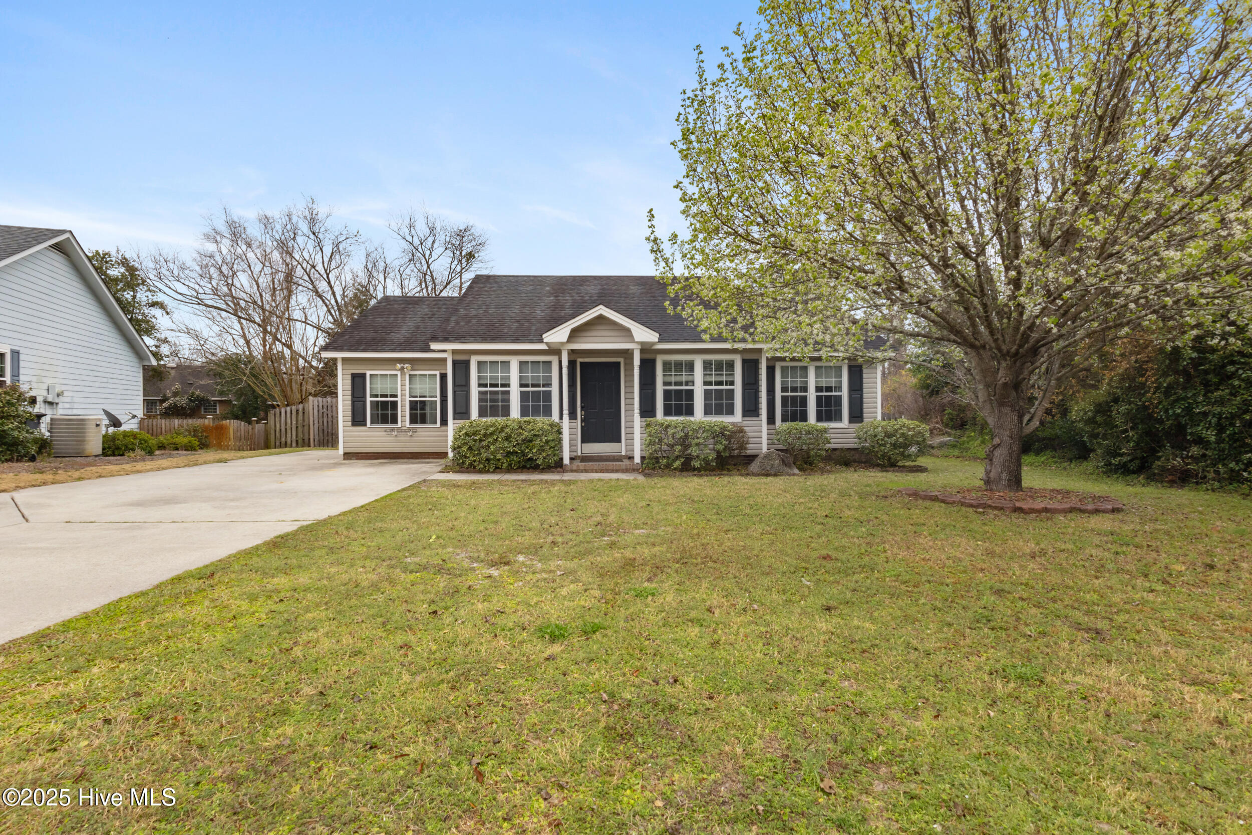 4600 Weybridge Lane Property Photo