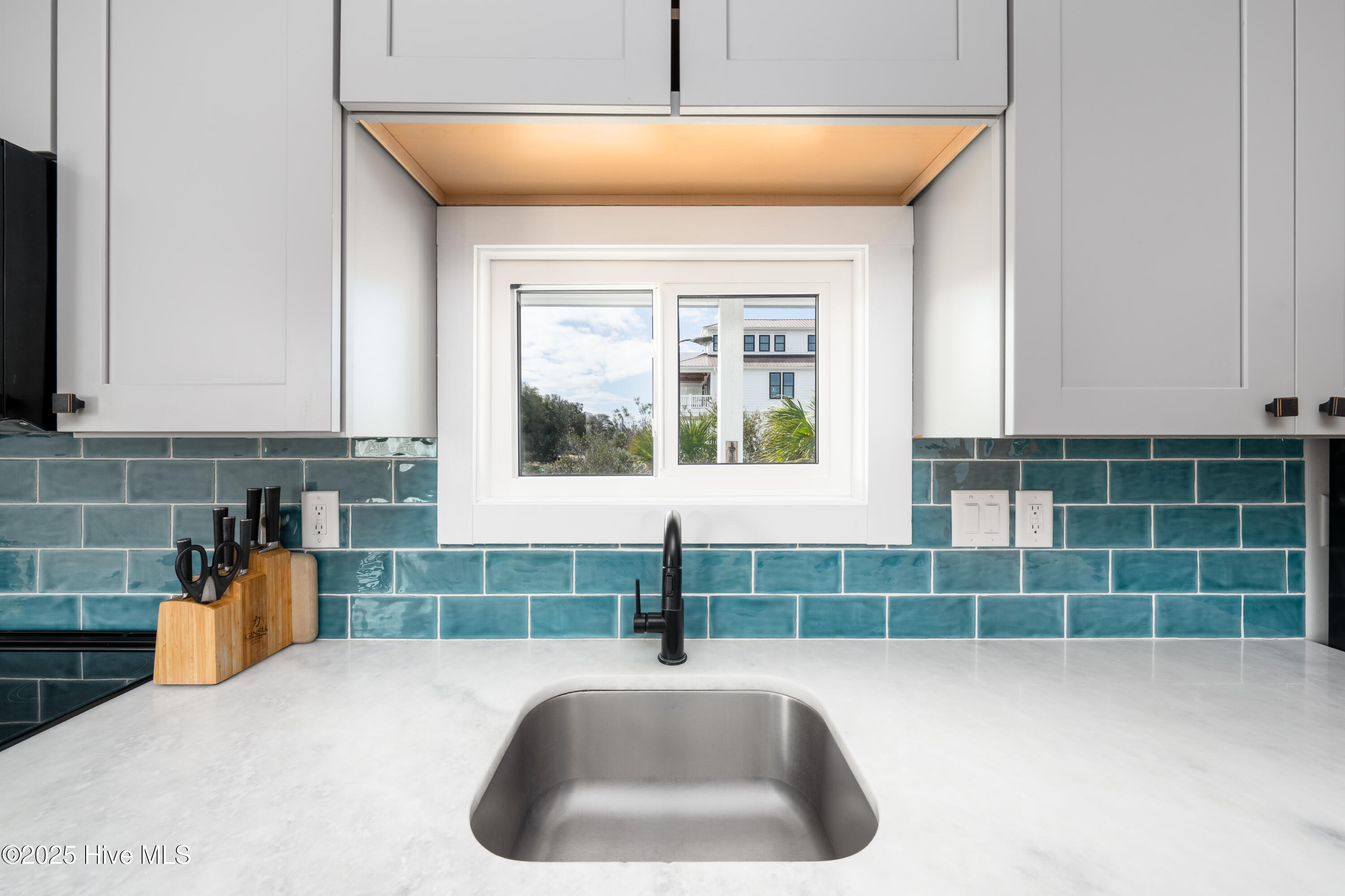 1522 Snapper Lane Property Photo 4