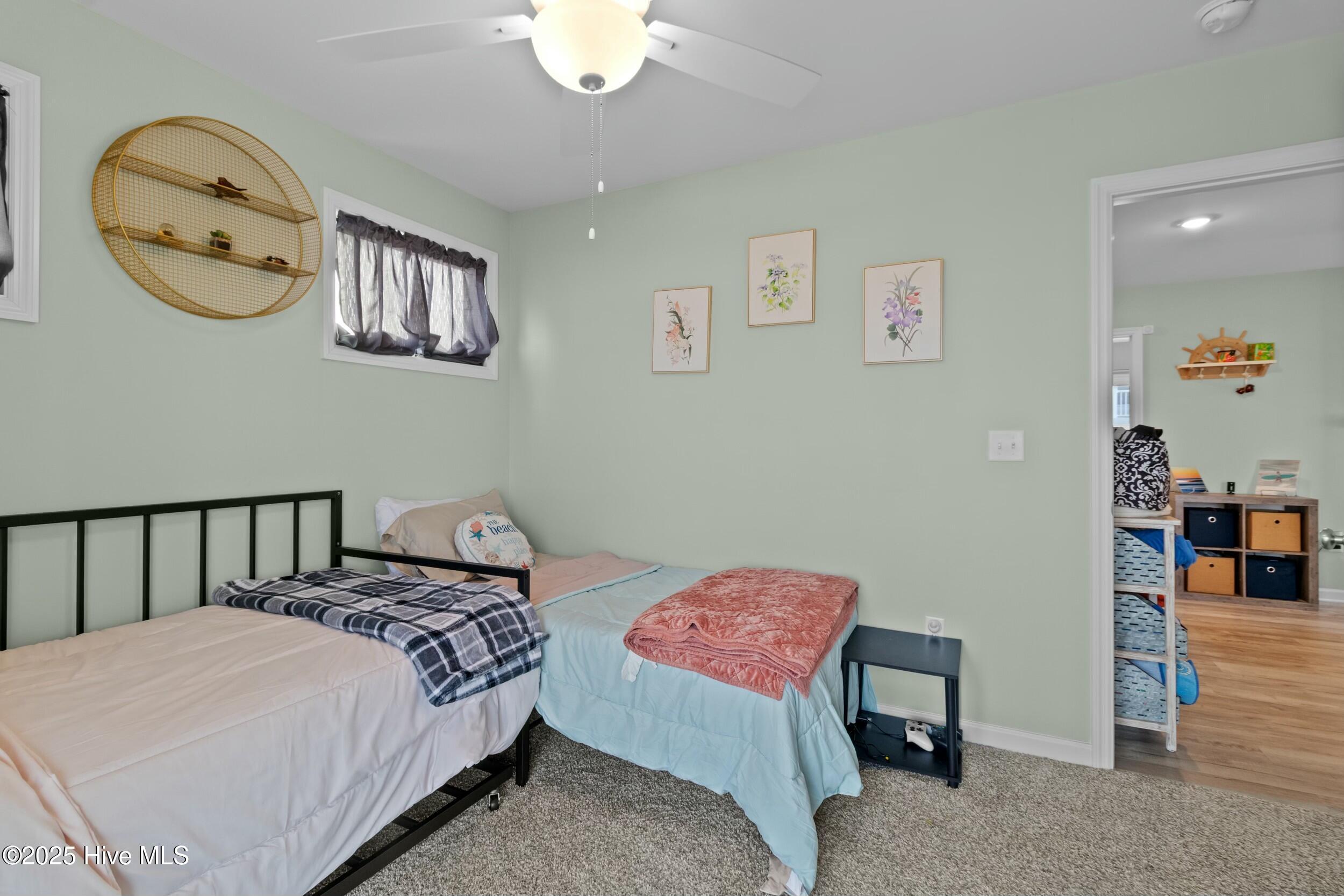 318 N Topsail Drive Property Photo 16
