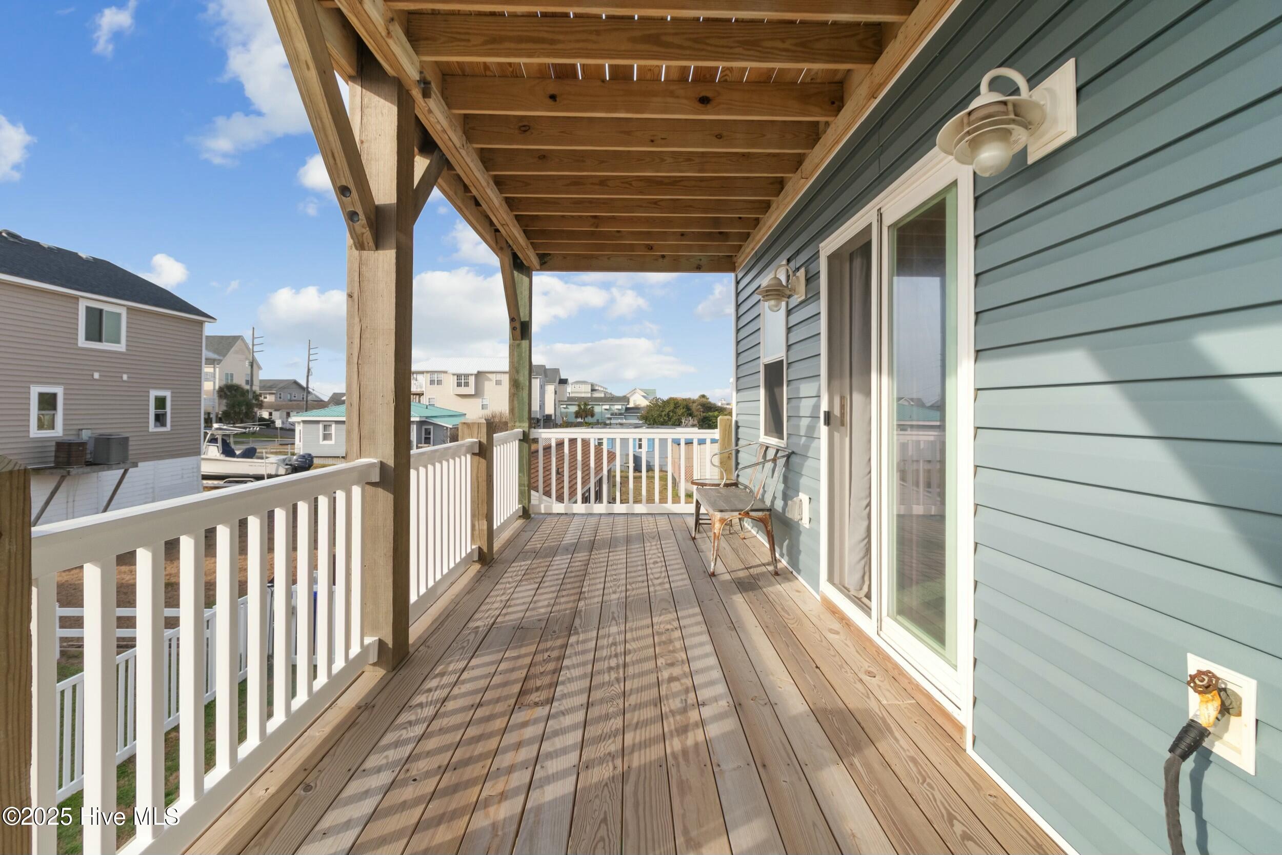 318 N Topsail Drive Property Photo 33