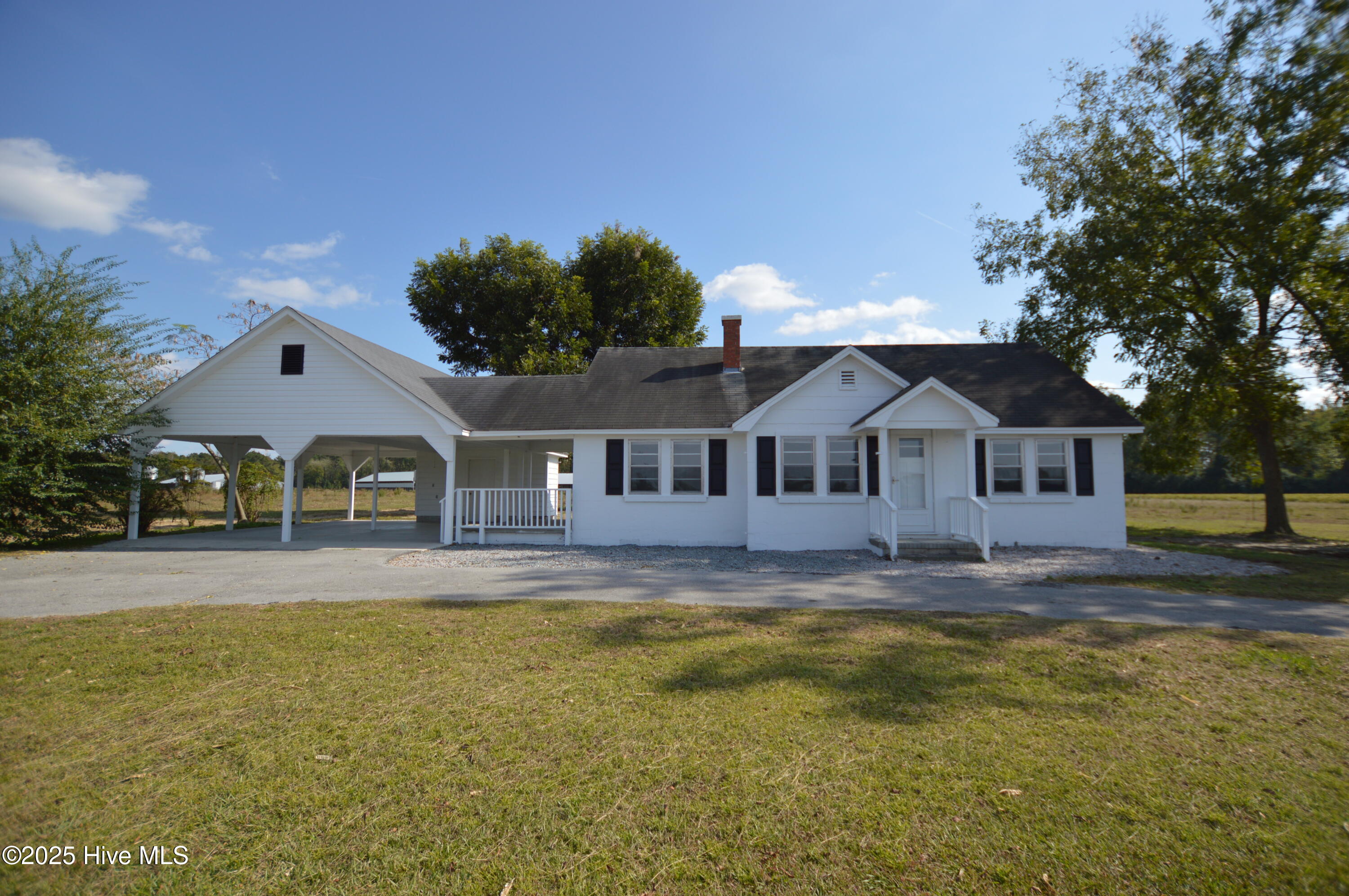 960 Back Swamp Road Property Photo
