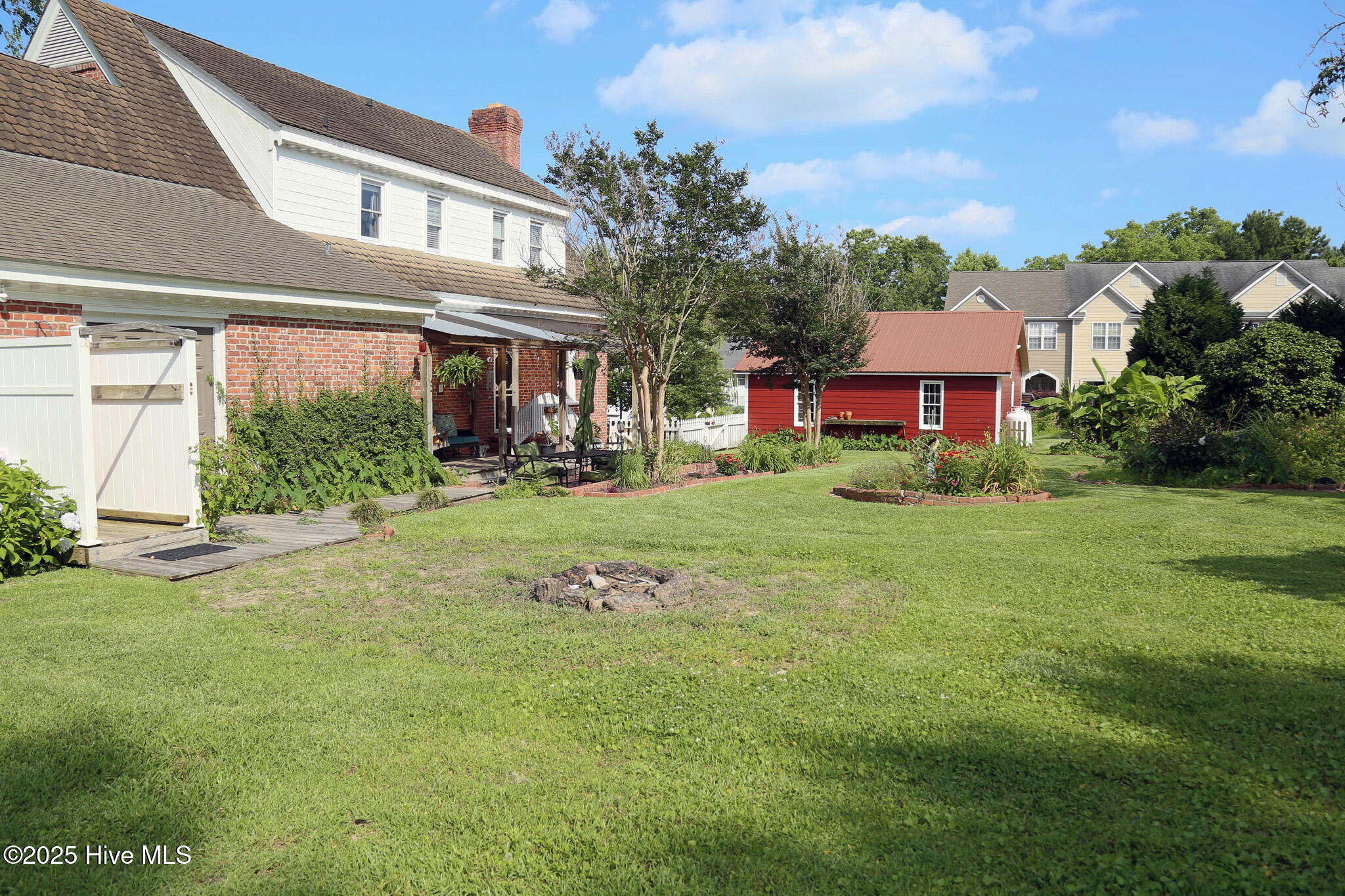 661 Main Street Ext Property Photo 51